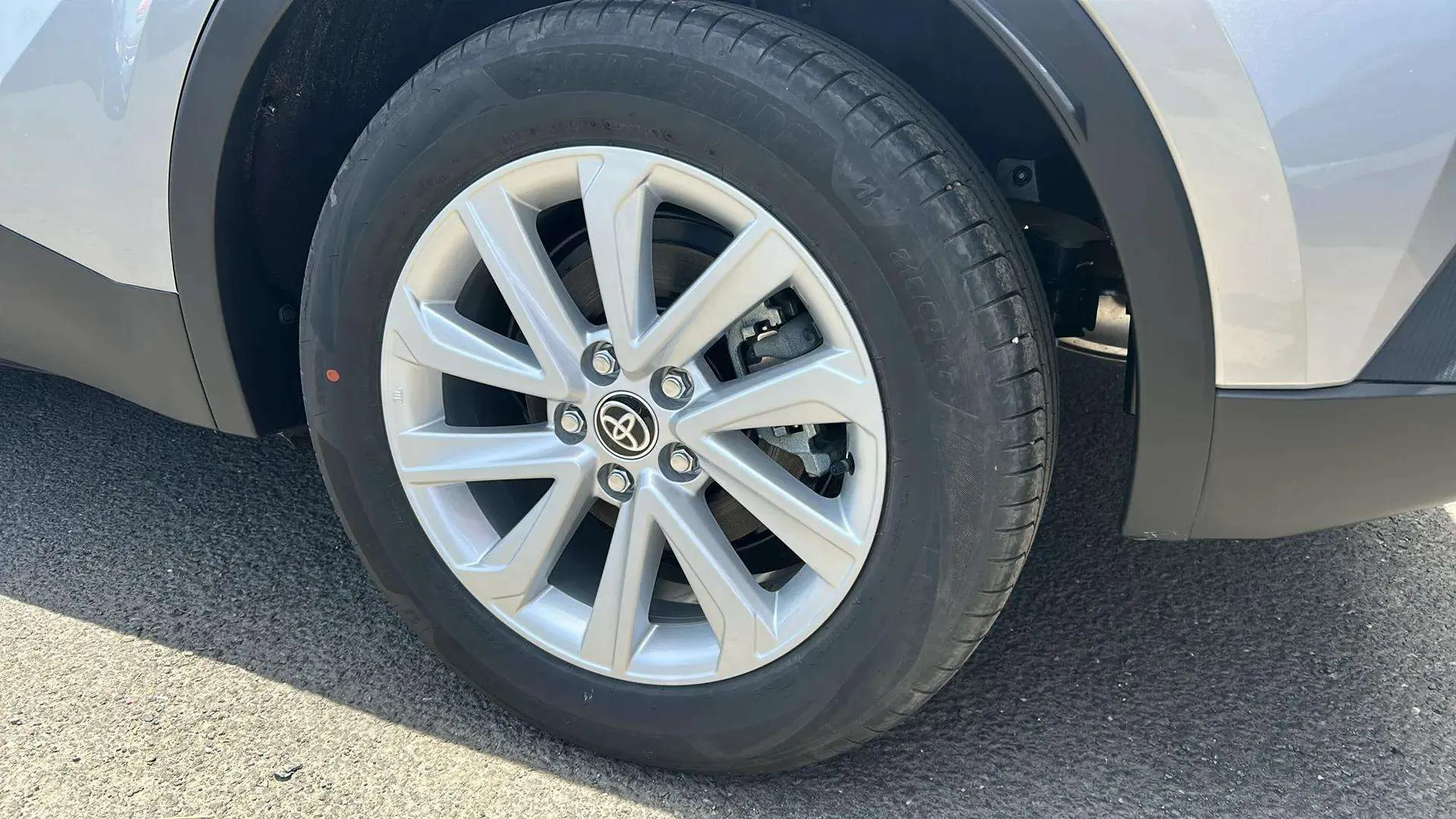 Toyota C-HR 2.0 220PH Advance - foto 11