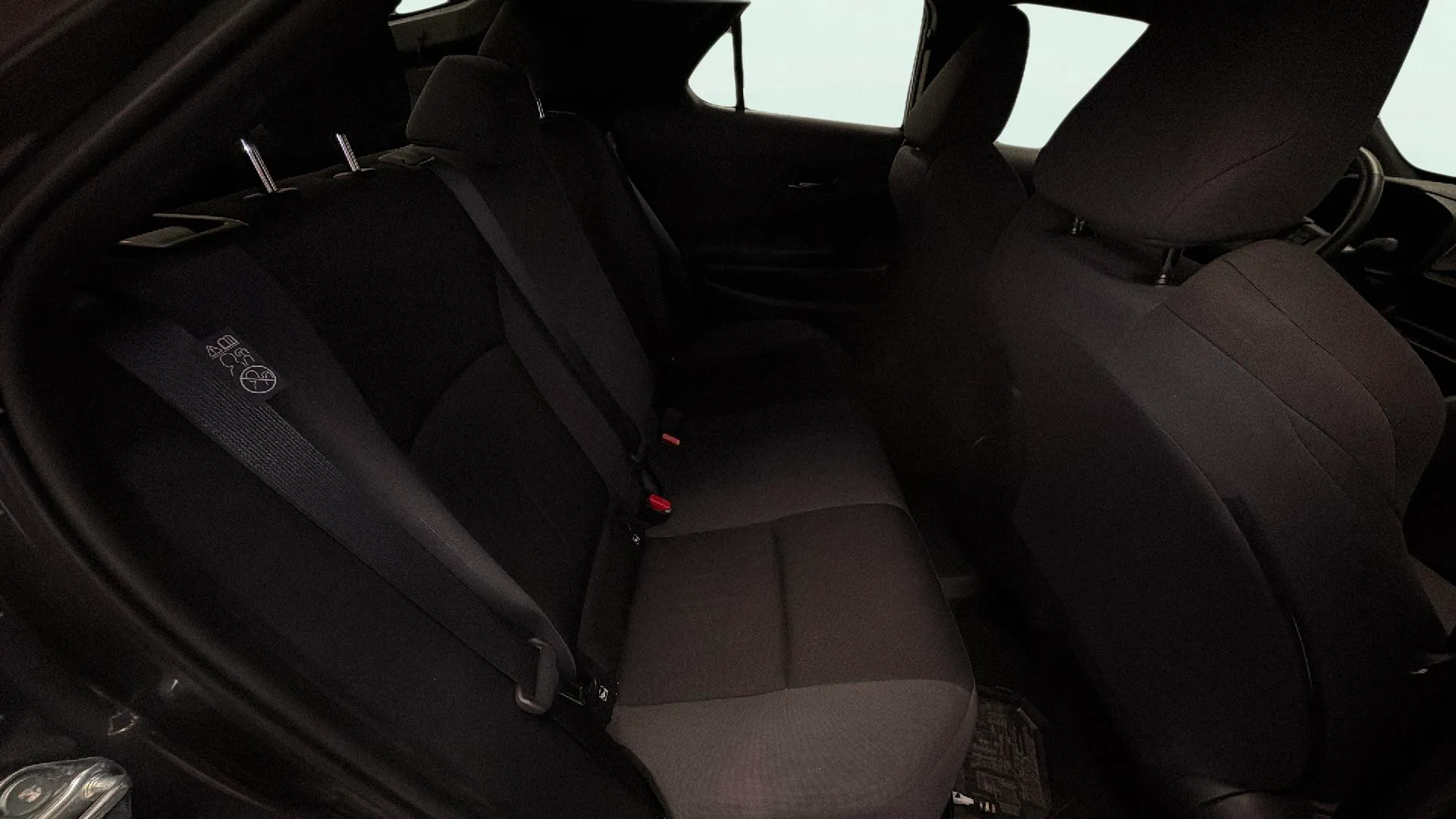 Toyota C-HR 2.0 220PH Advance - foto 9