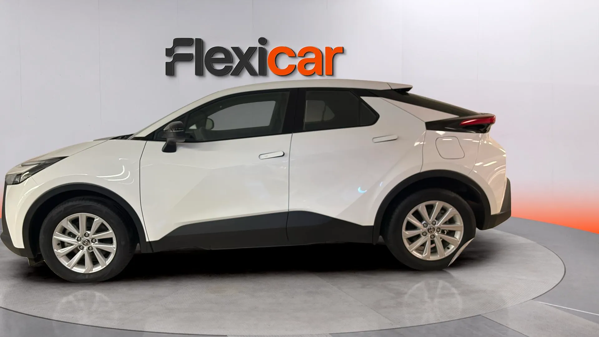 Toyota C-HR 2.0 220PH Advance - foto 6