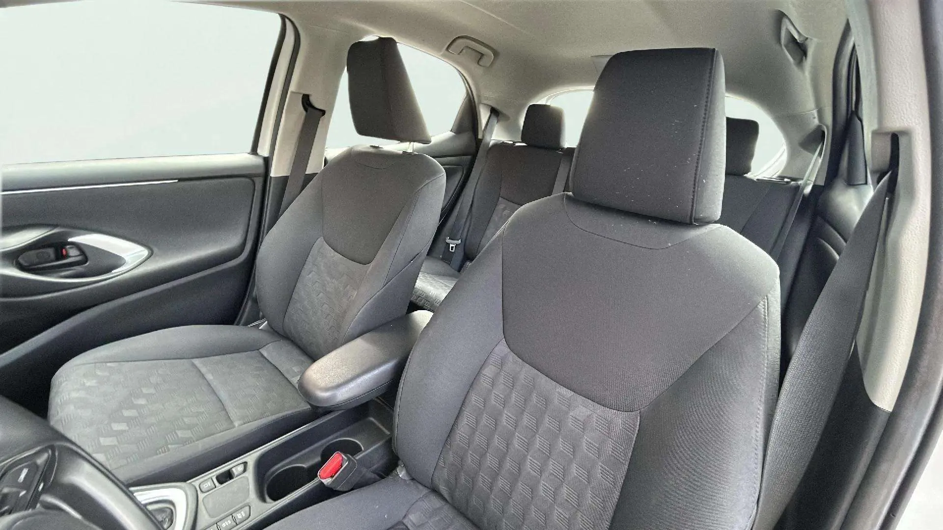 Toyota Yaris 1.5 120H Business Plus - foto 22