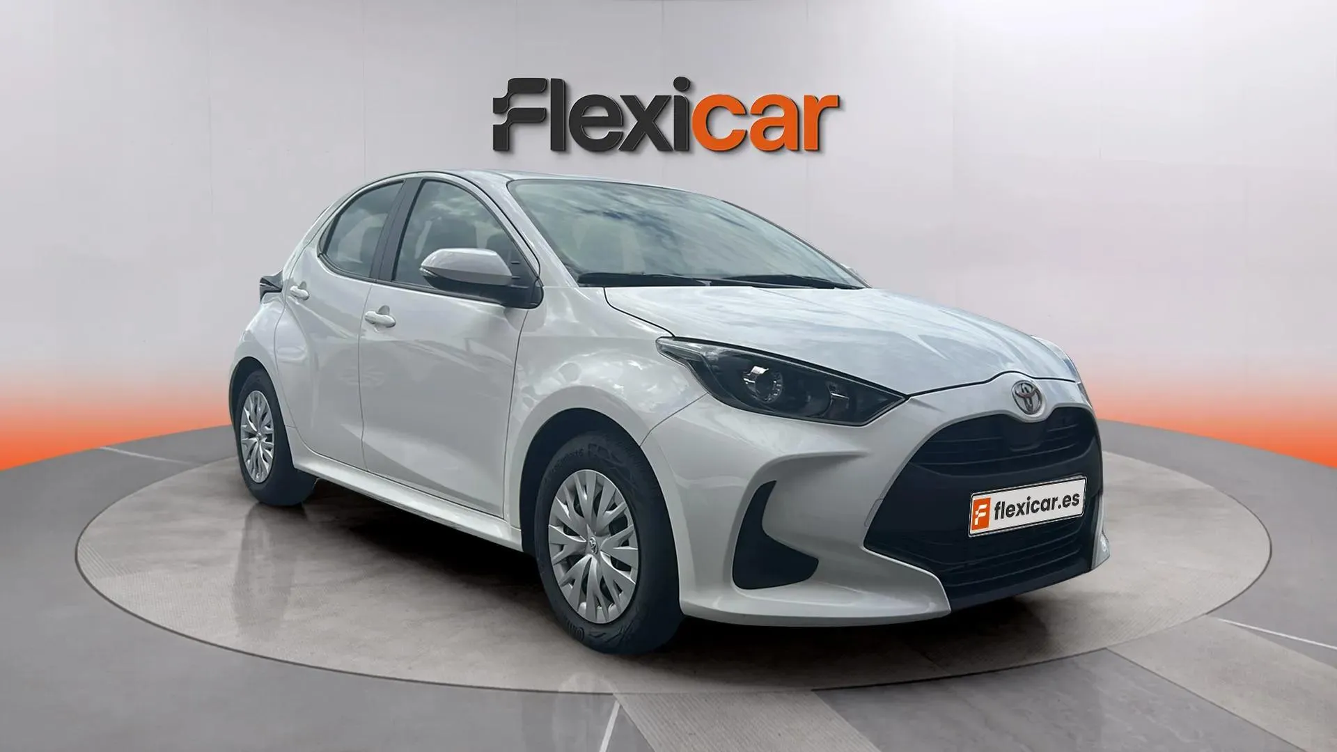 Toyota Yaris 1.5 120H Business Plus