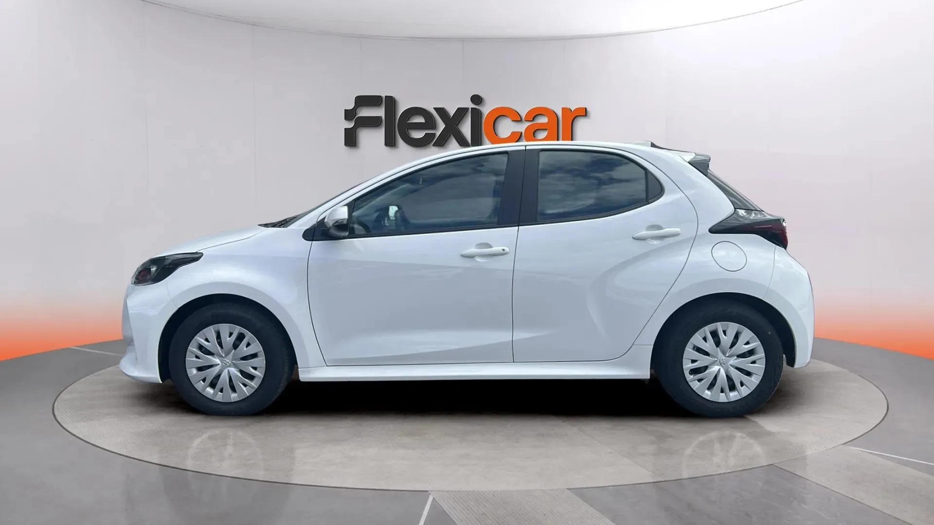 Toyota Yaris 1.5 120H Business Plus - foto 5