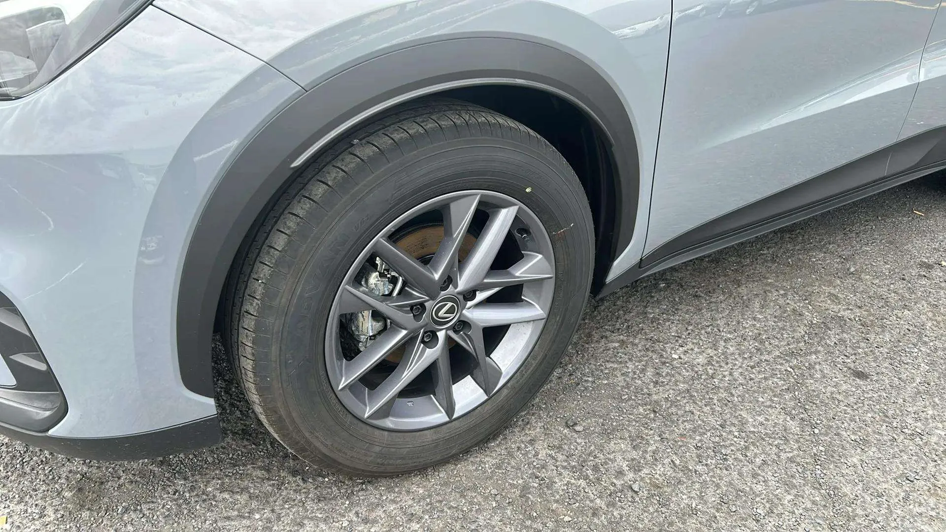 Lexus LBX 1.5 HEV - foto 15