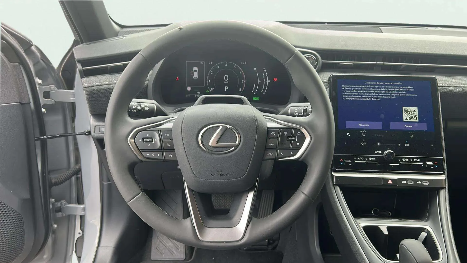 Lexus LBX 1.5 HEV - foto 8