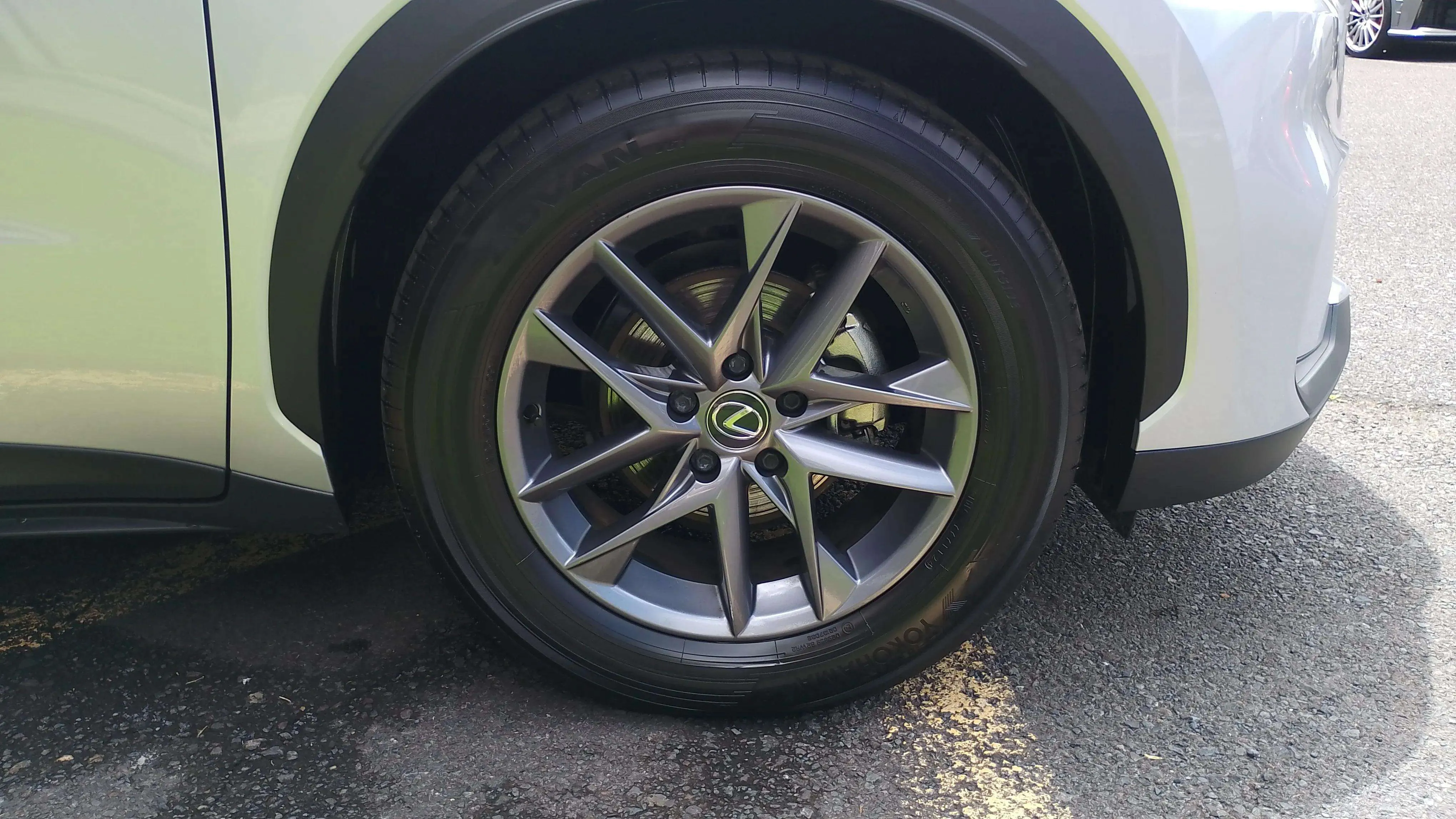 Lexus LBX 1.5 HEV - foto 13