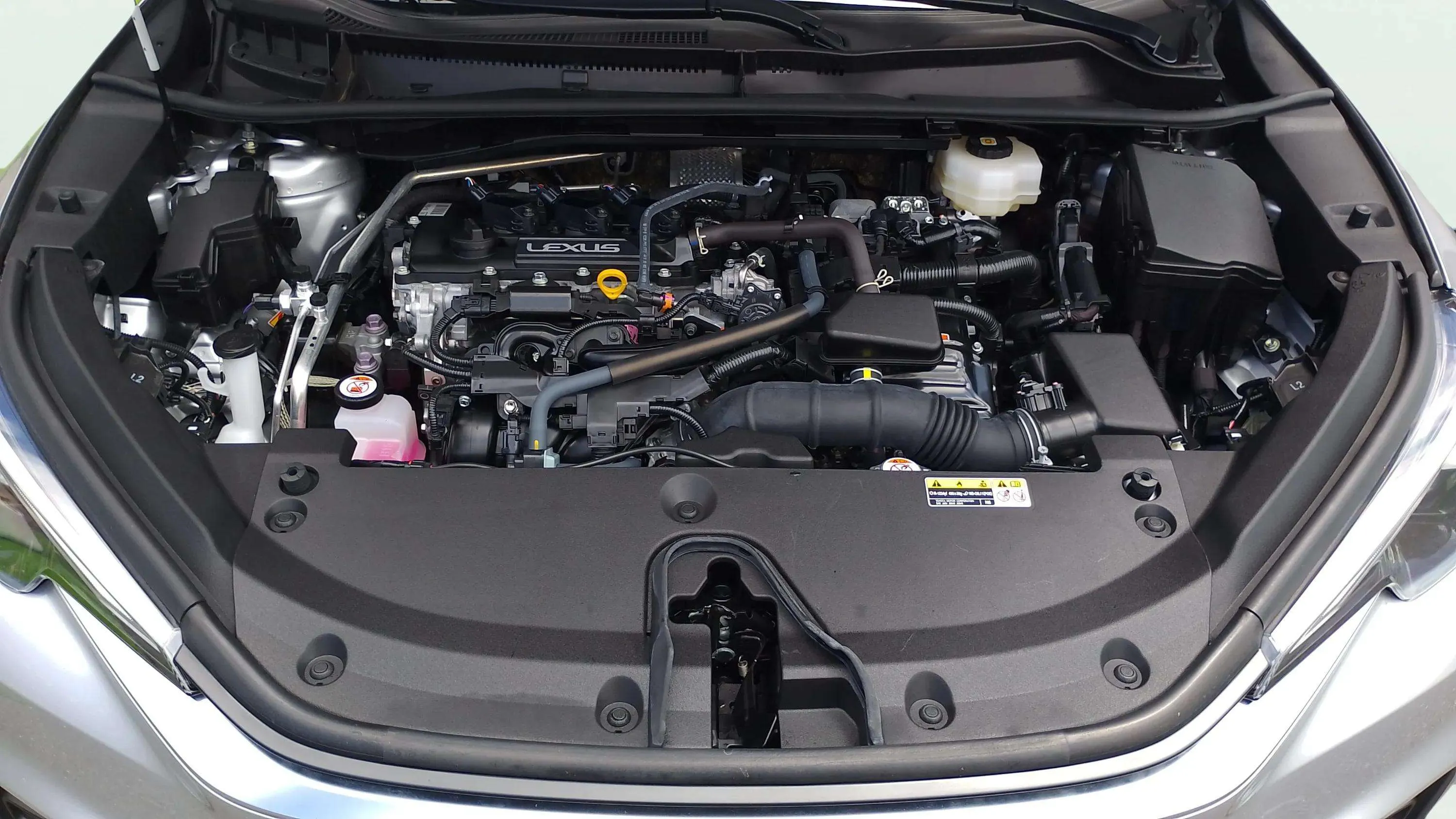 Lexus LBX 1.5 HEV - foto 14