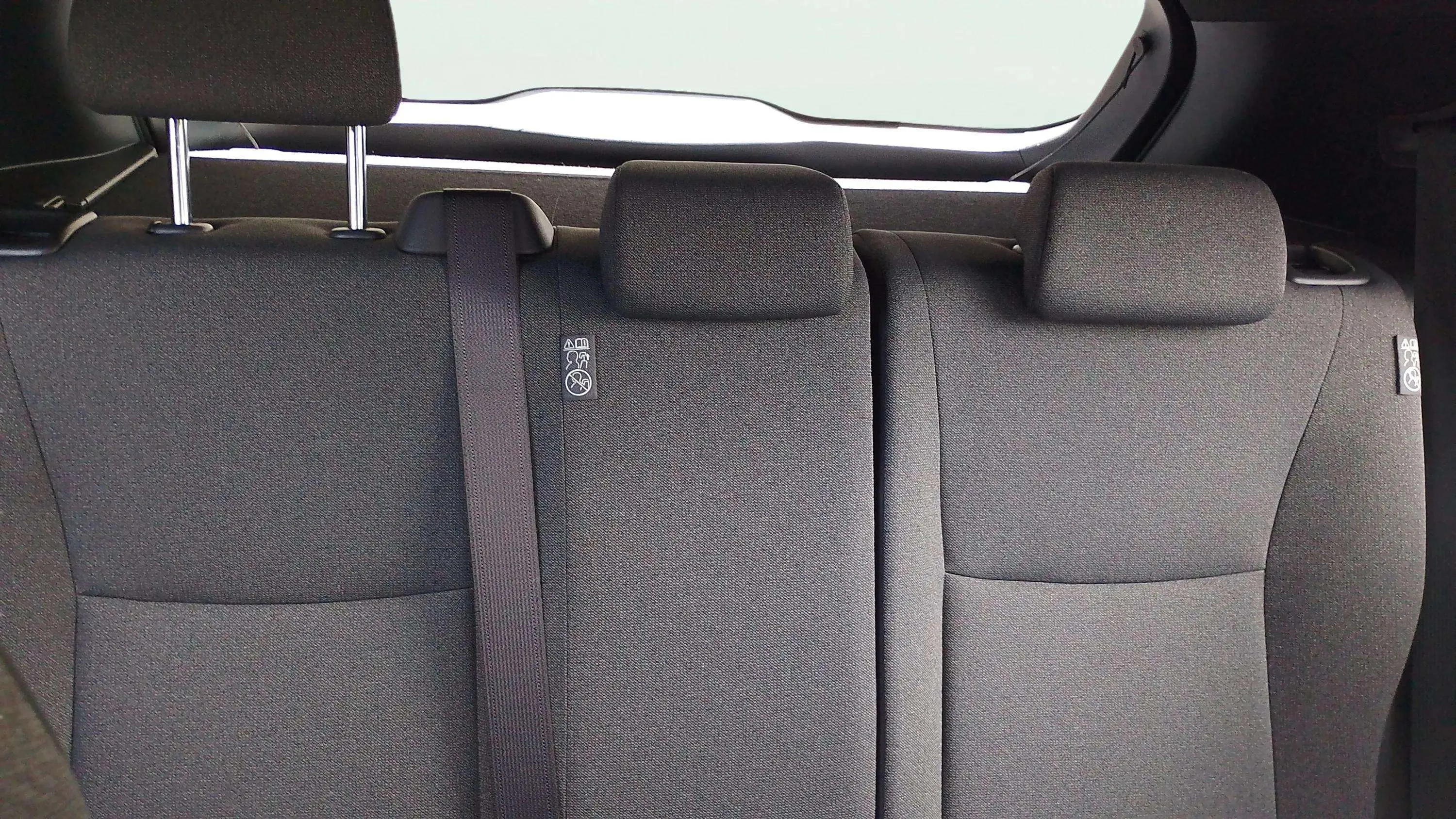 Lexus LBX 1.5 HEV - foto 11