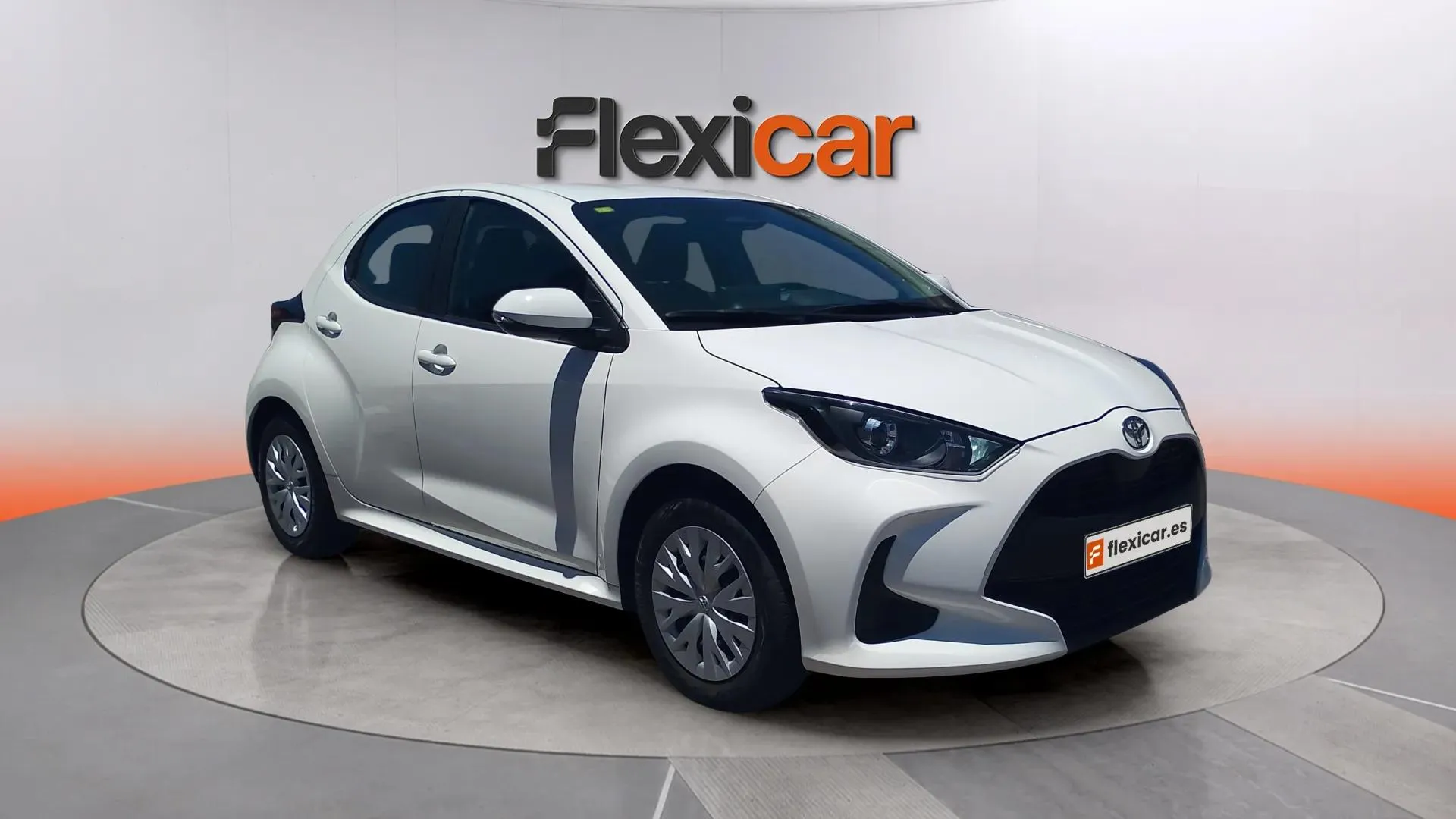 Toyota Yaris 1.5 120H Business Plus