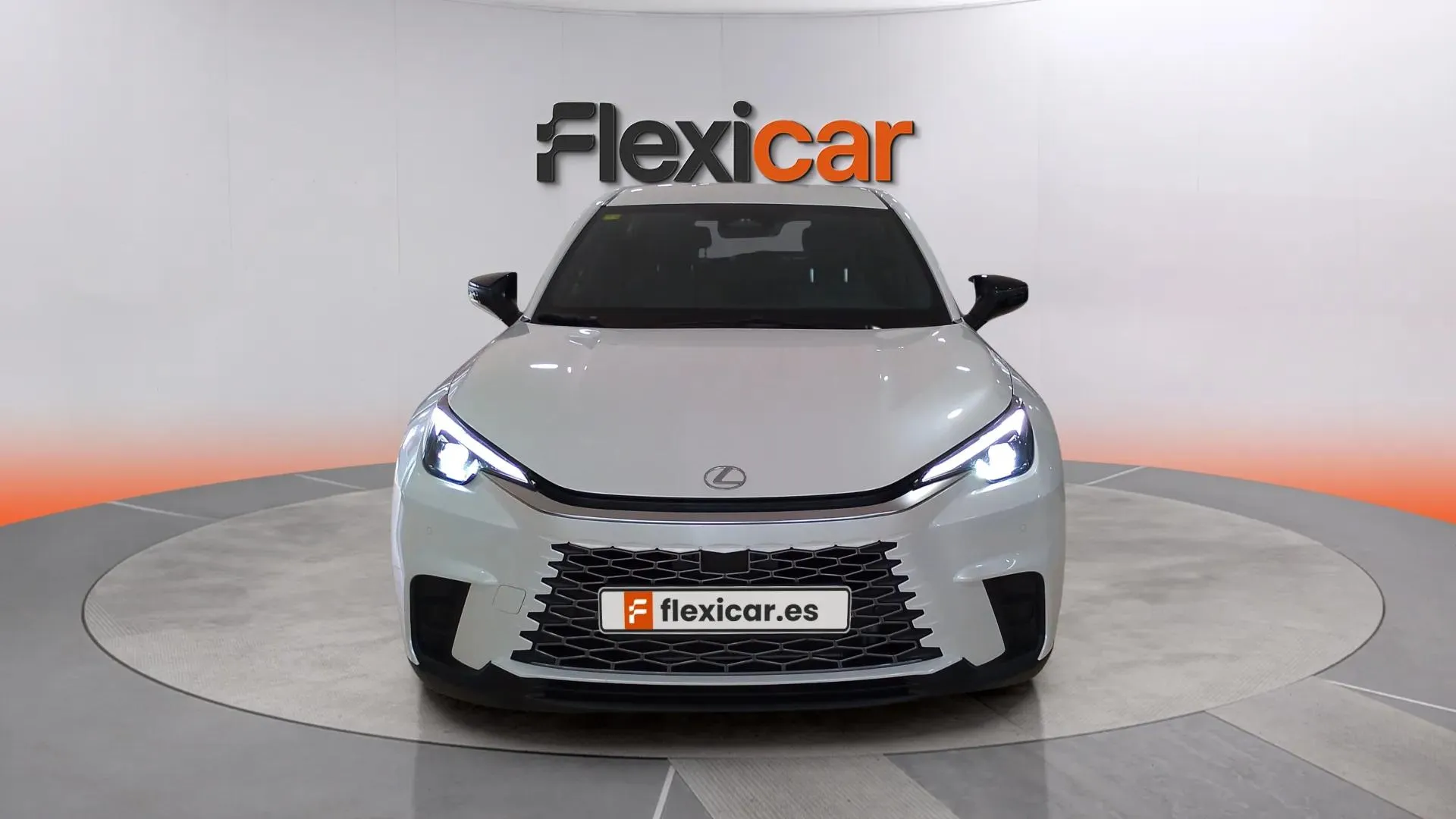 Lexus LBX 1.5 HEV - foto 2