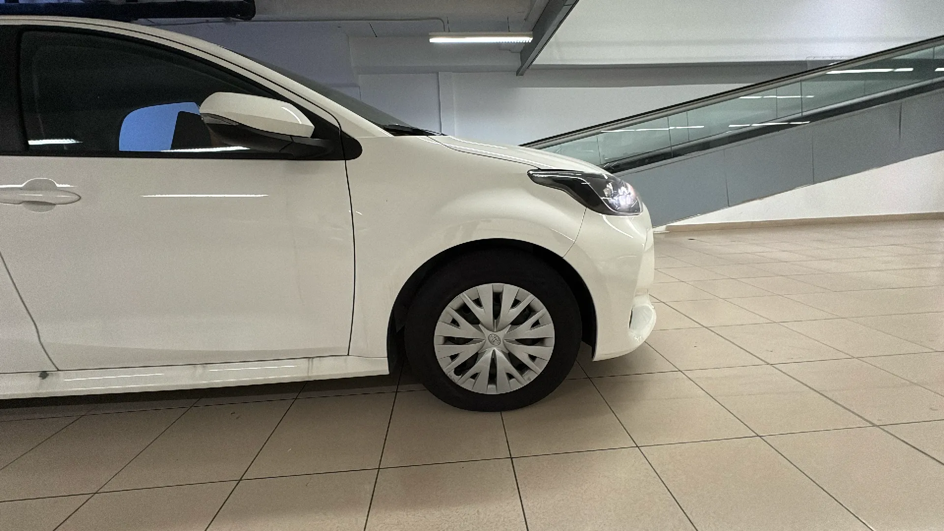 Toyota Yaris 1.5 120H Active Plus - foto 14