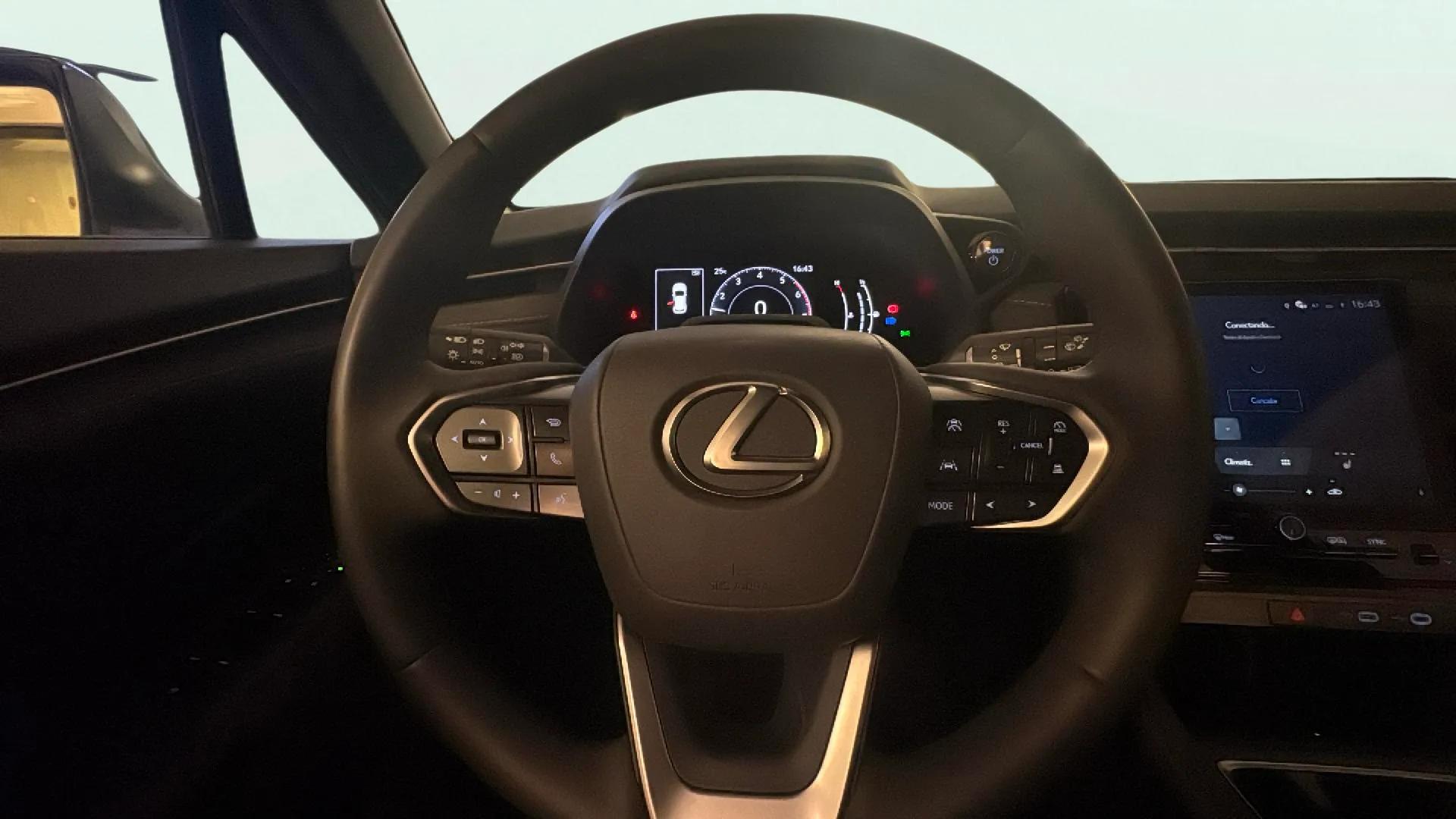 Lexus LBX 1.5 HEV - foto 5