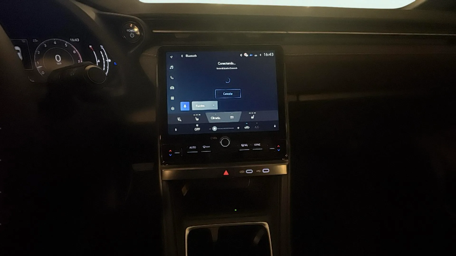 Lexus LBX 1.5 HEV - foto 4