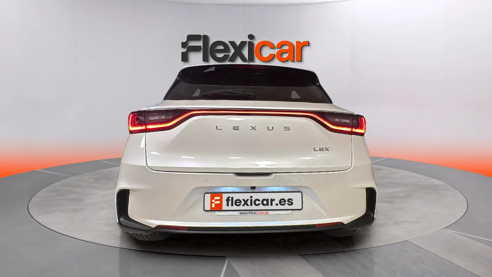 Lexus LBX 1.5 HEV - foto 6