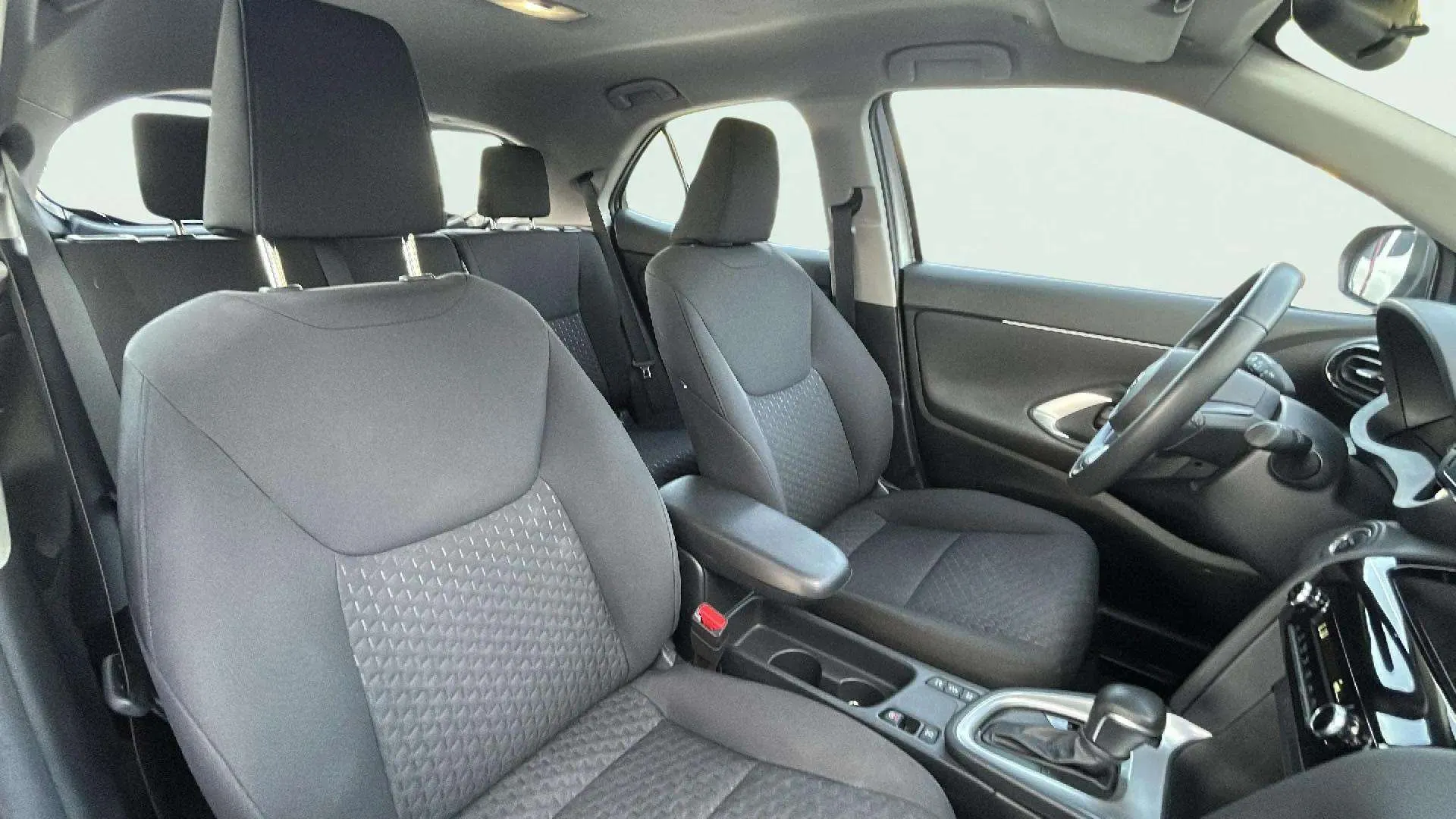 Toyota Yaris Cross 1.5 120H Active Plus - foto 18
