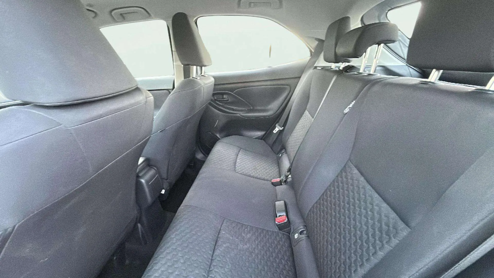 Toyota Yaris Cross 1.5 120H Active Plus - foto 10