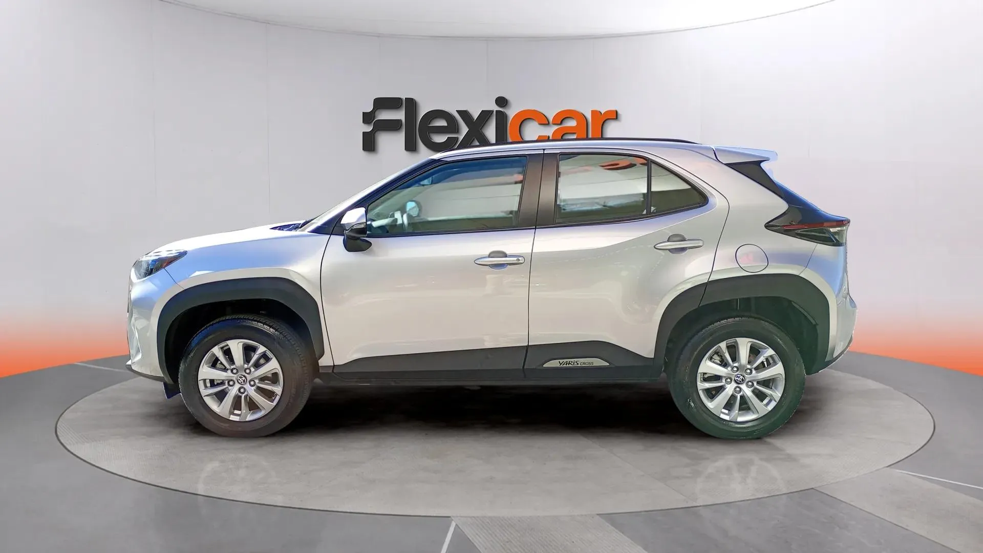 Toyota Yaris Cross 1.5 120H Active Plus - foto 4