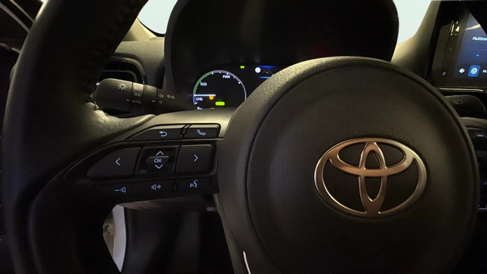 Toyota Yaris 1.5 120H Active Plus - foto 15