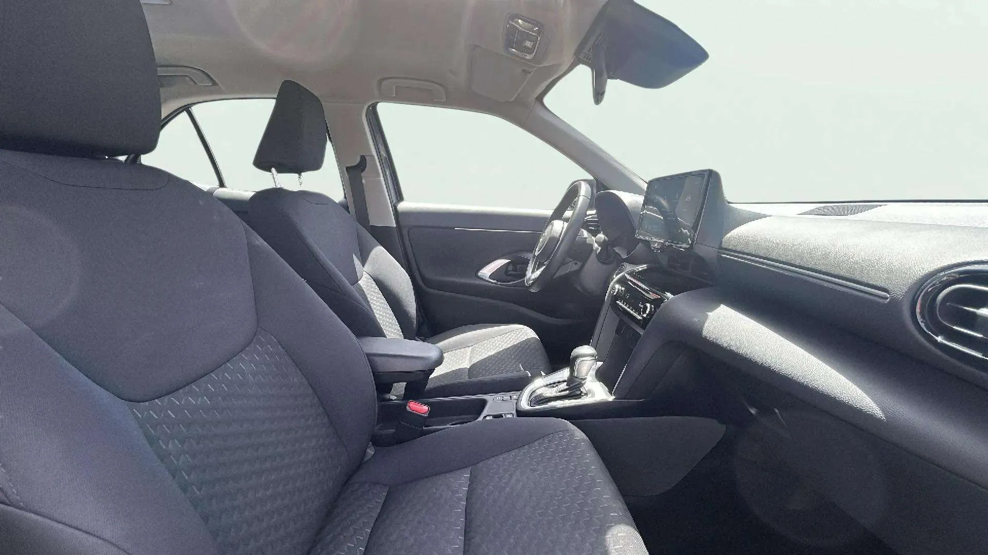 Toyota Yaris Cross 1.5 120H Active Plus - foto 9