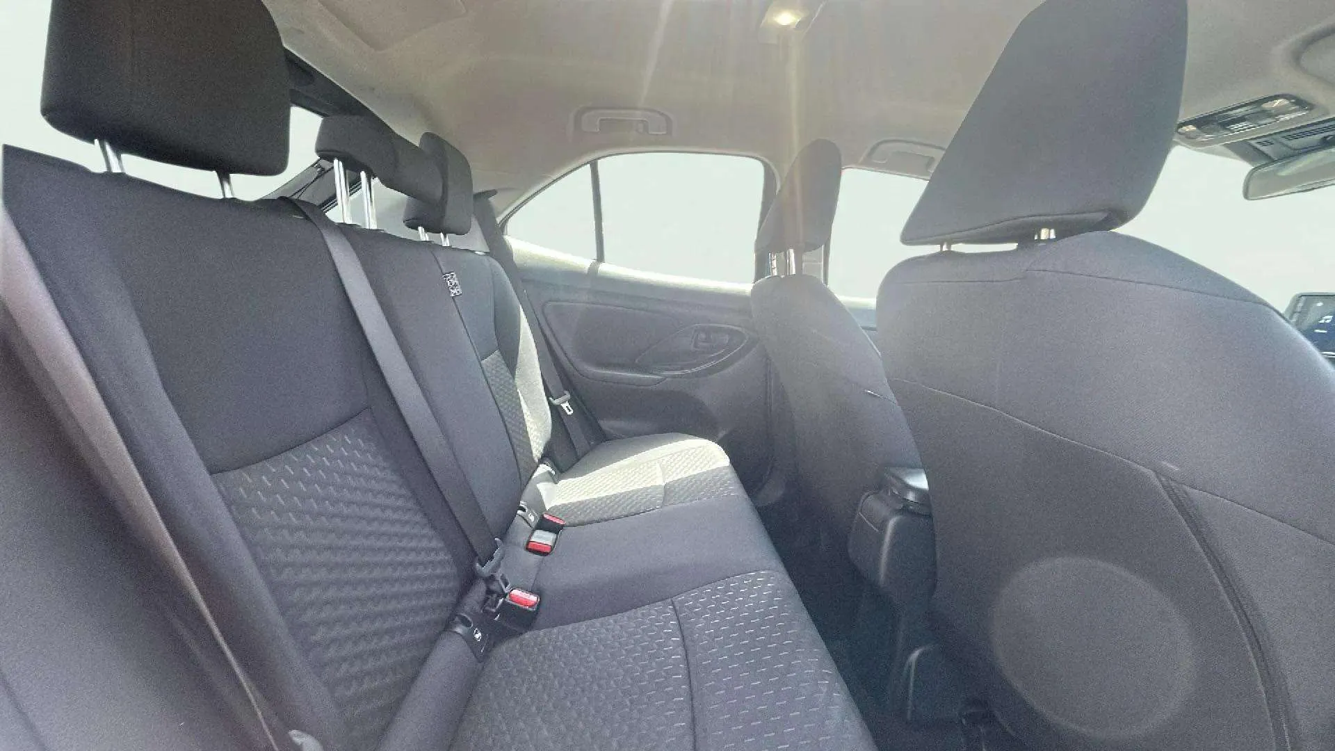 Toyota Yaris Cross 1.5 120H Active Plus - foto 10