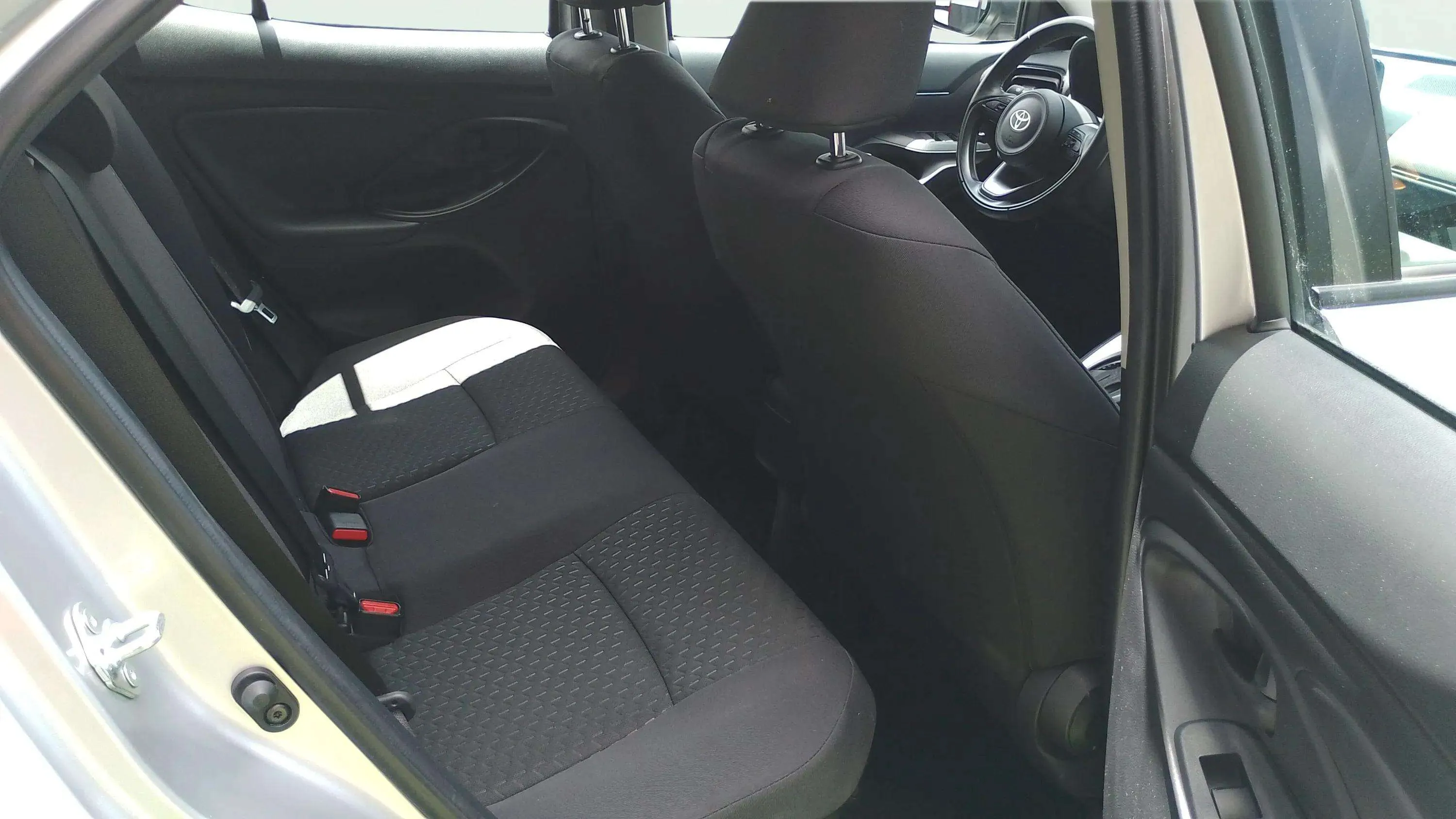 Toyota Yaris Cross 1.5 120H Active Plus - foto 10