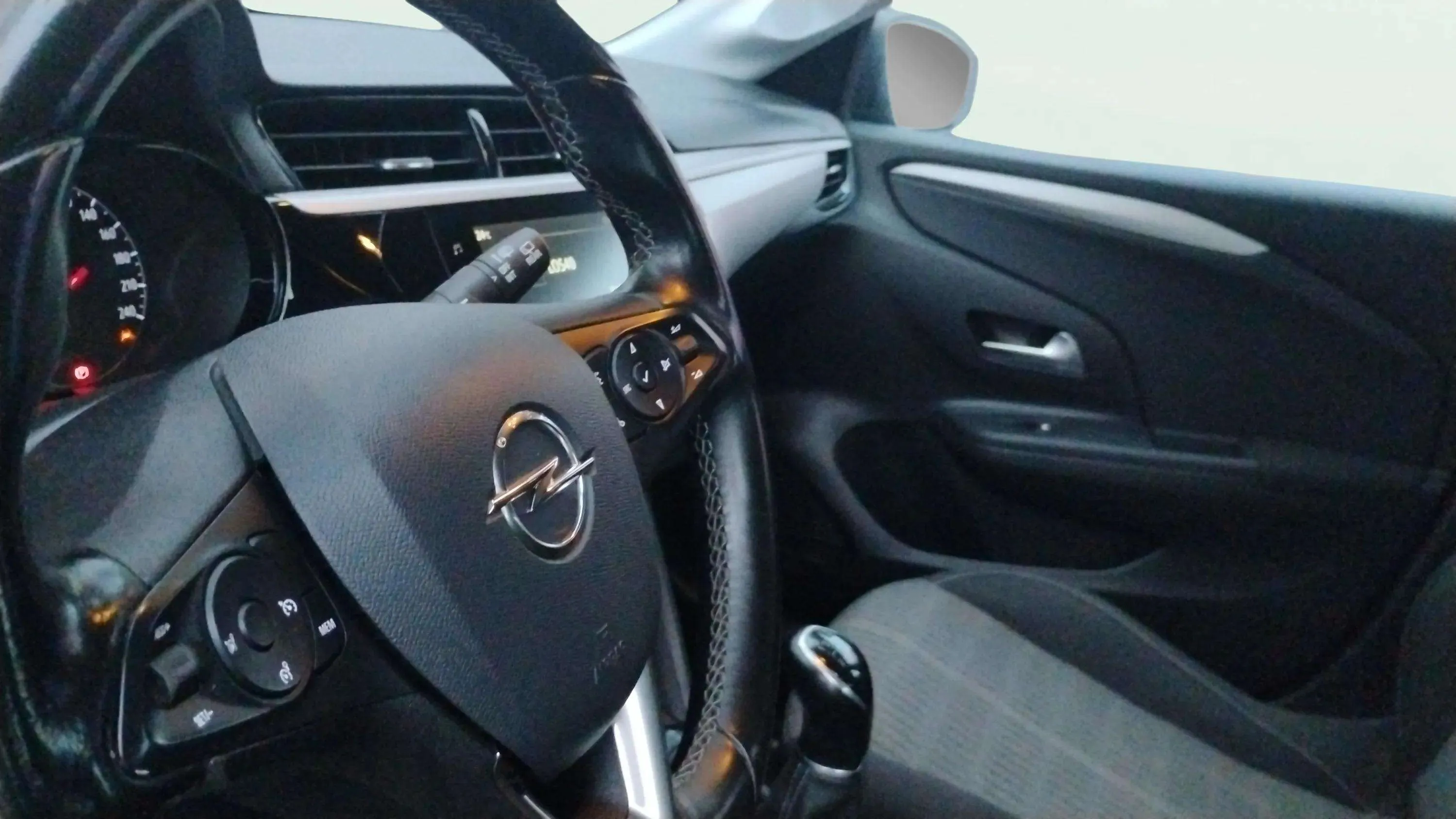 Opel Corsa 1.2 XEL Edition - foto 11