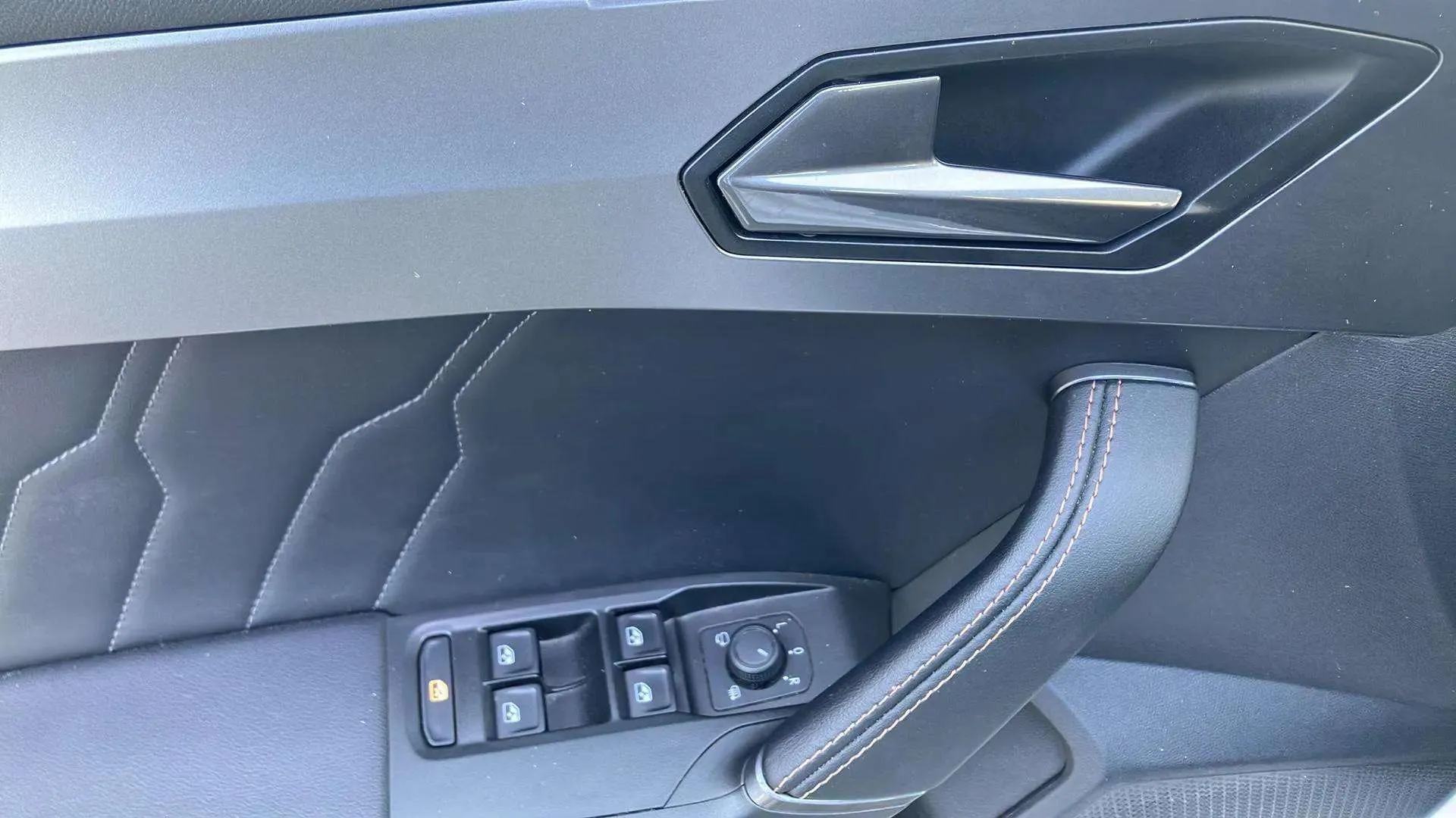 Cupra León 1.5 eTSI DSG - foto 22