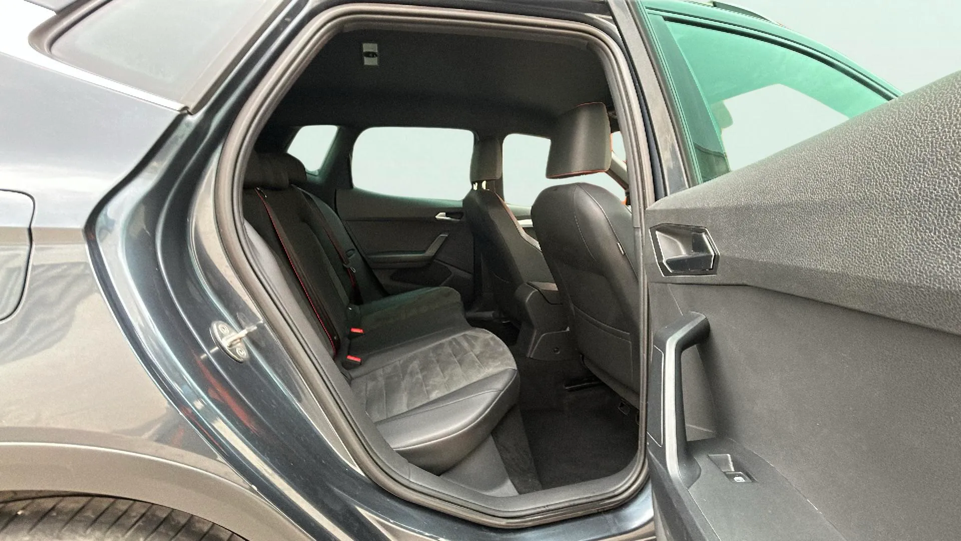 SEAT Arona 1.0 TSI FR XL RX - foto 16