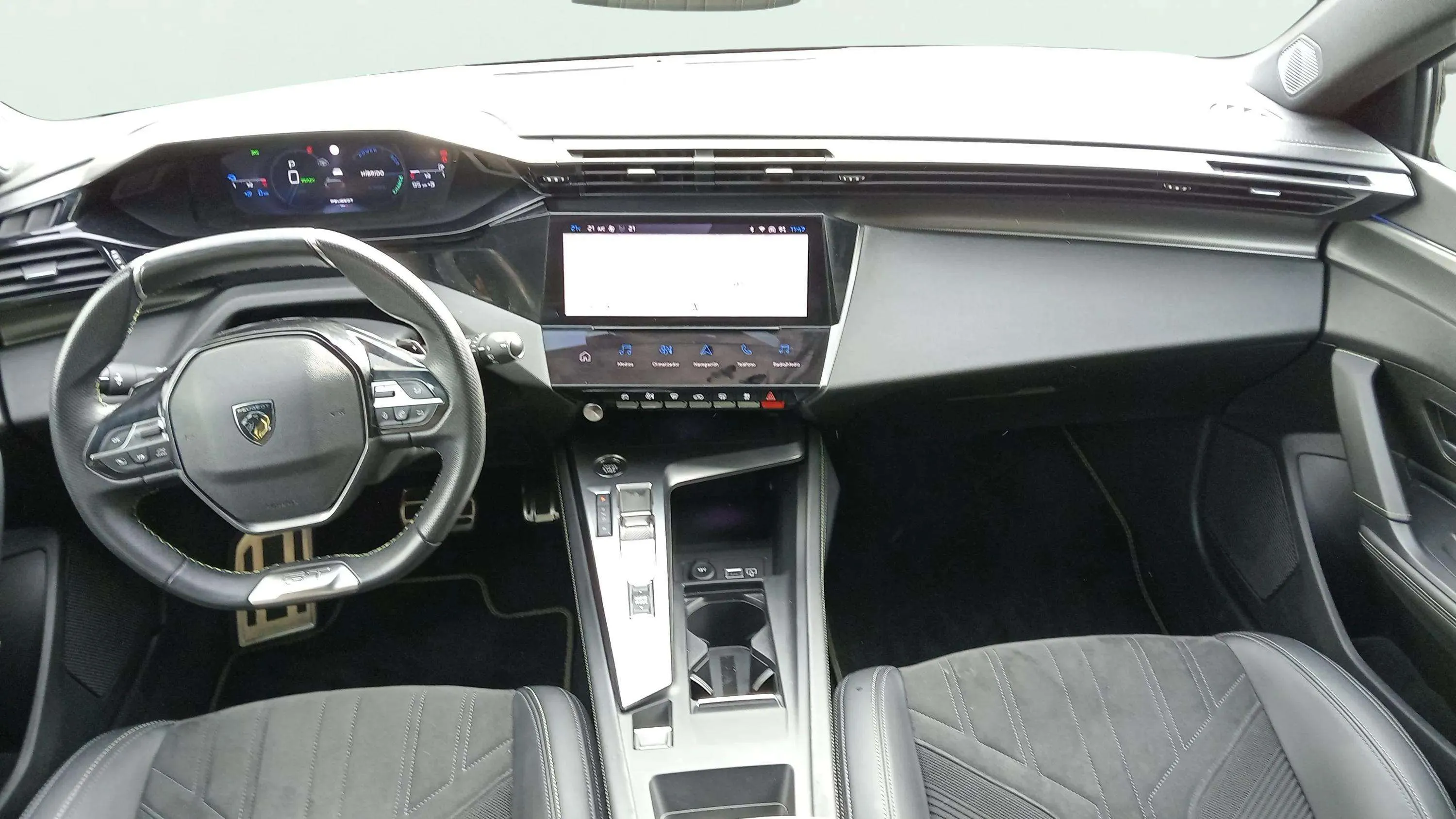 Peugeot 308 SW GT Hybrid 180 eEAT8 - foto 14