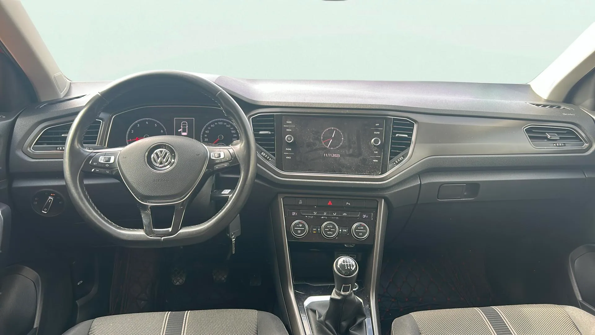 Volkswagen T-Roc Advance 1.0 TSI - foto 11