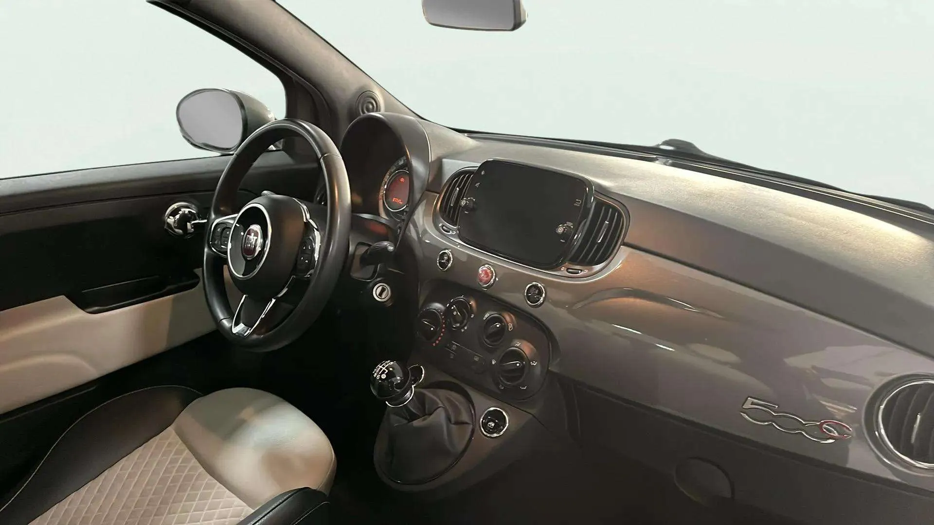Fiat 500 Club 1.0 Hybrid - foto 9