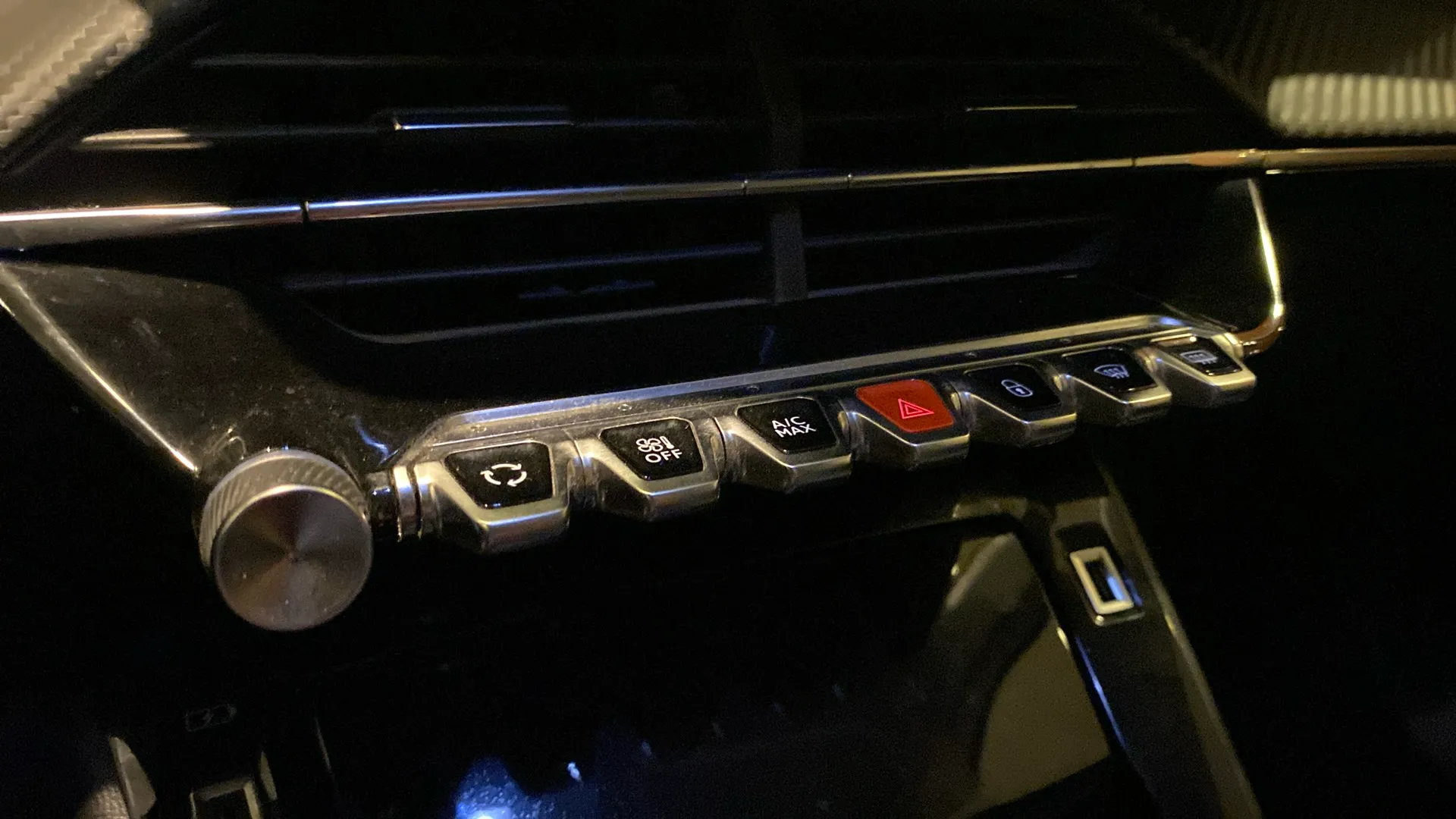 Peugeot 2008 Allure BlueHDi - foto 19