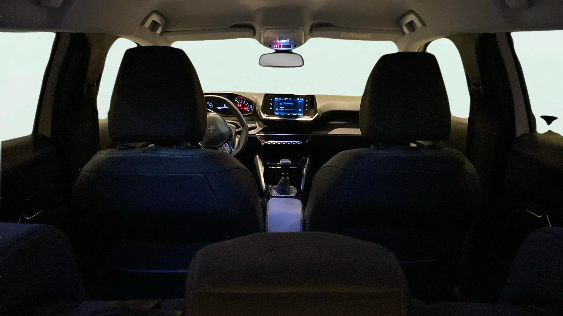 Peugeot 2008 Allure BlueHDi - foto 21