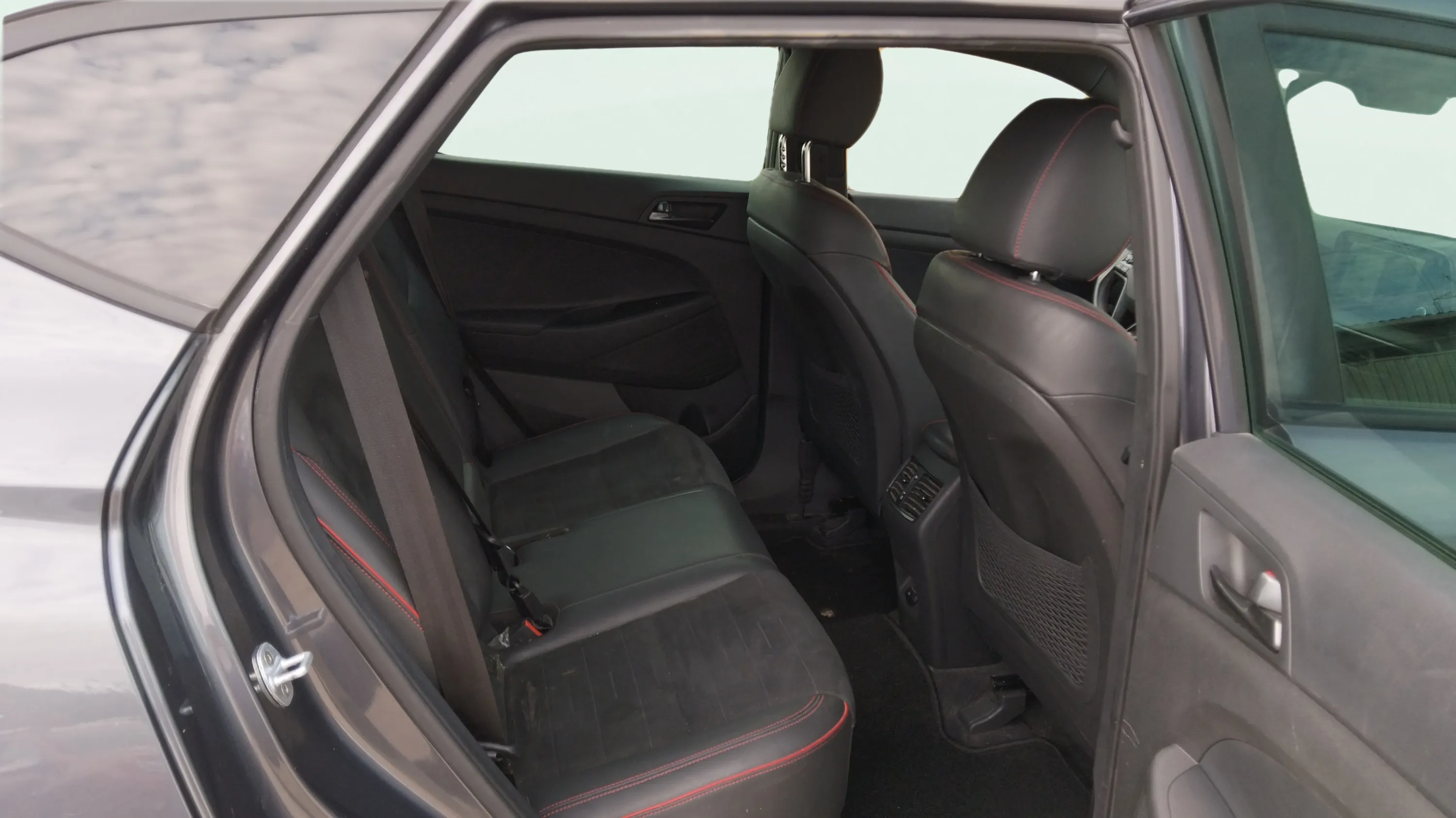 Hyundai Tucson 1.6 T-GDi N-Line X 4x2 - foto 9