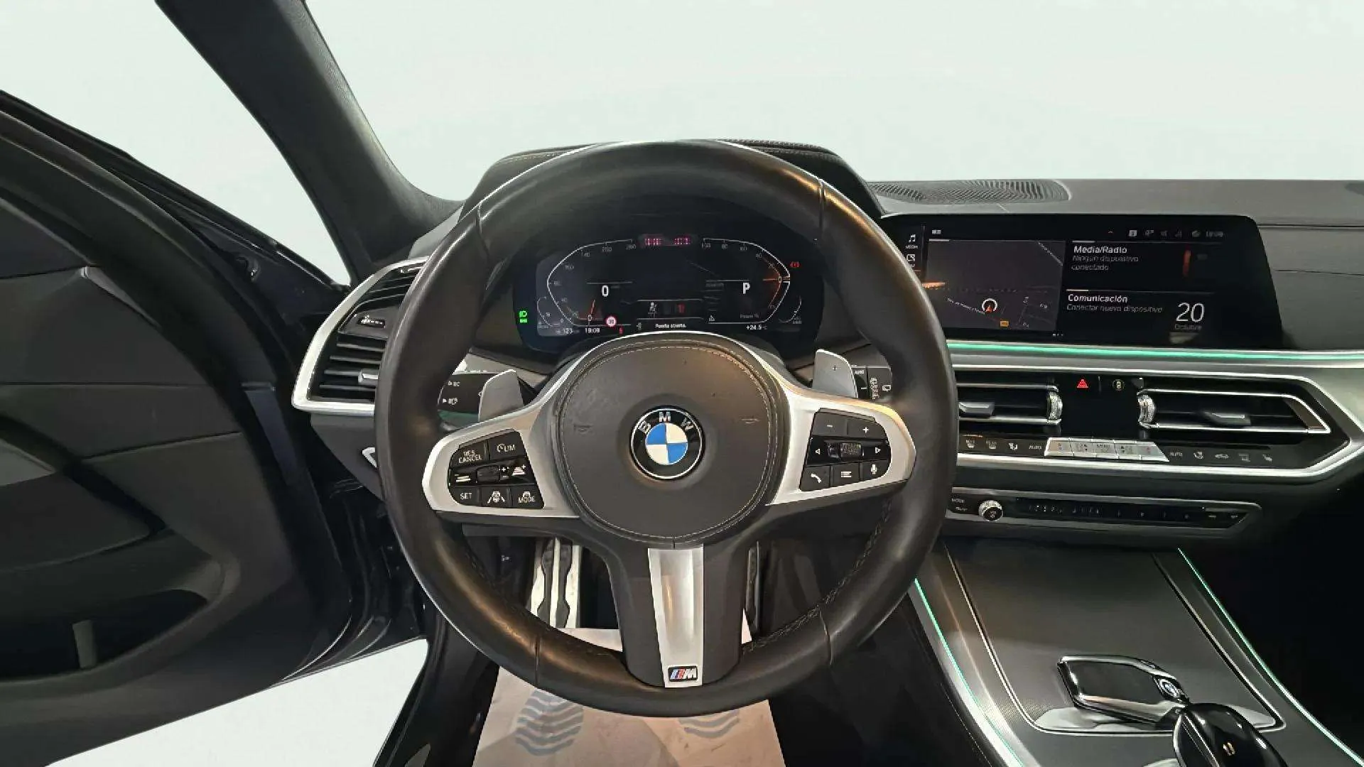 BMW X5 xDrive40d - foto 9