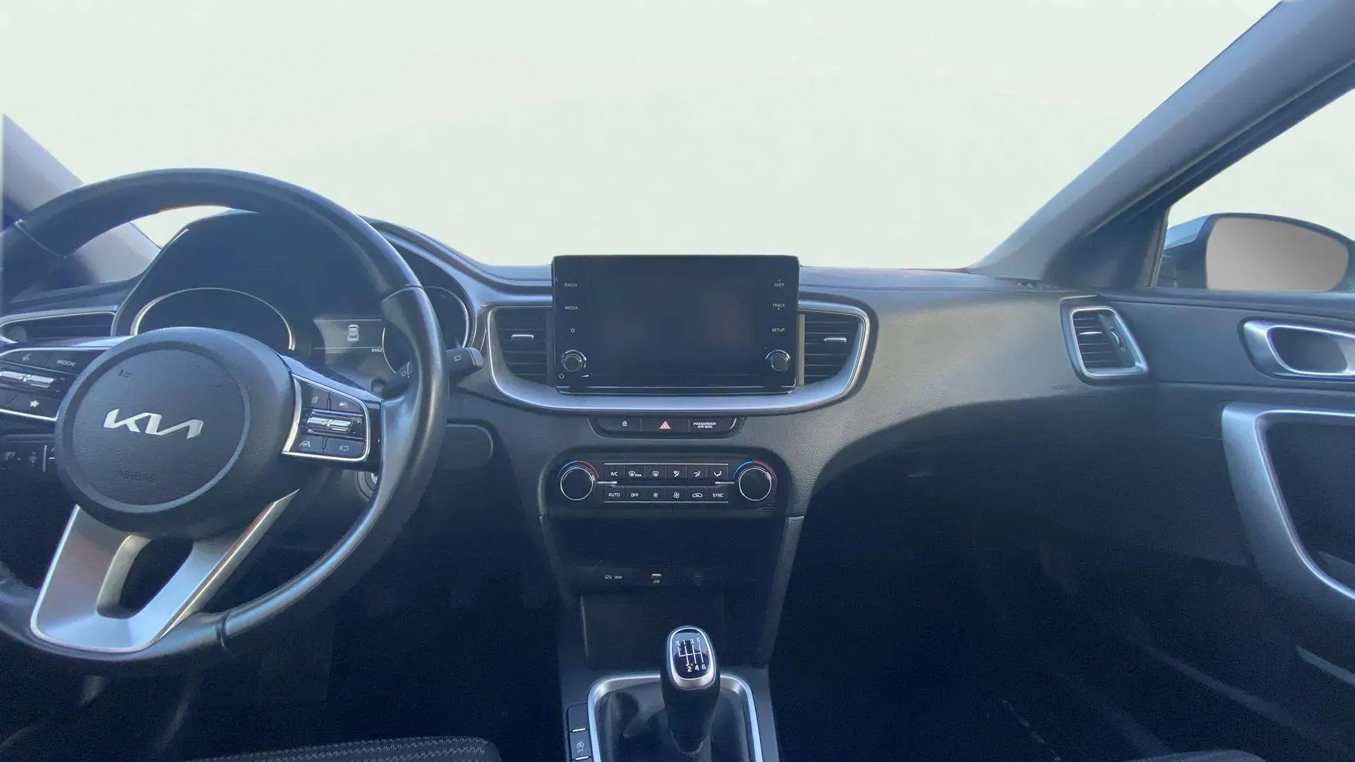 Kia XCeed 1.5 - foto 10