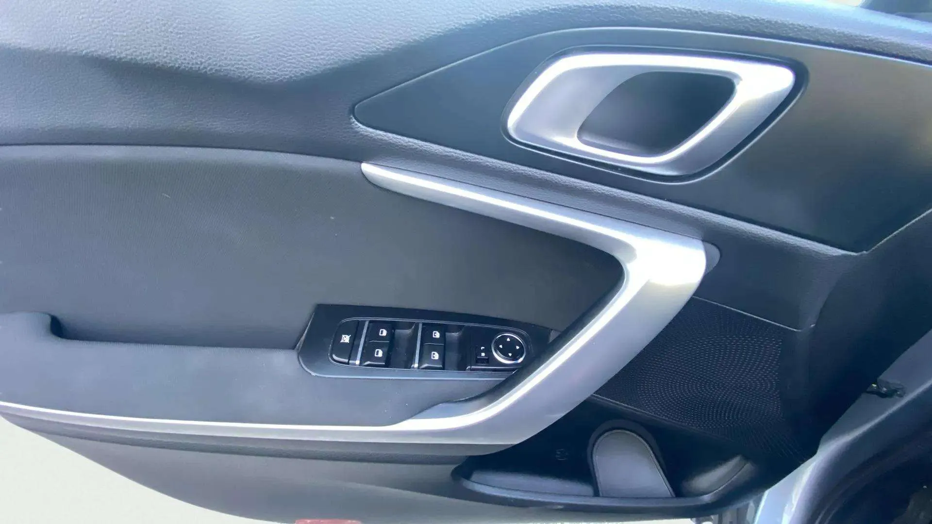 Kia XCeed 1.5 - foto 16