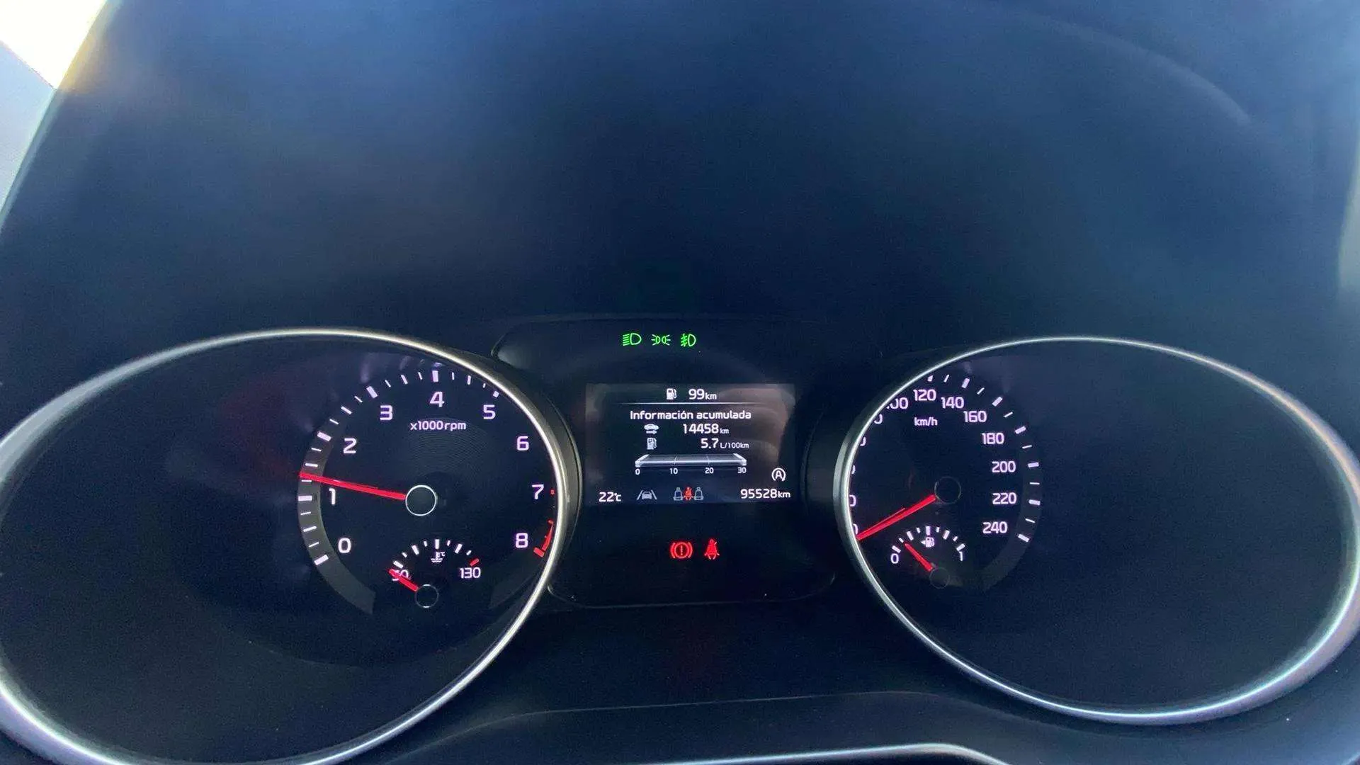 Kia XCeed 1.5 - foto 12