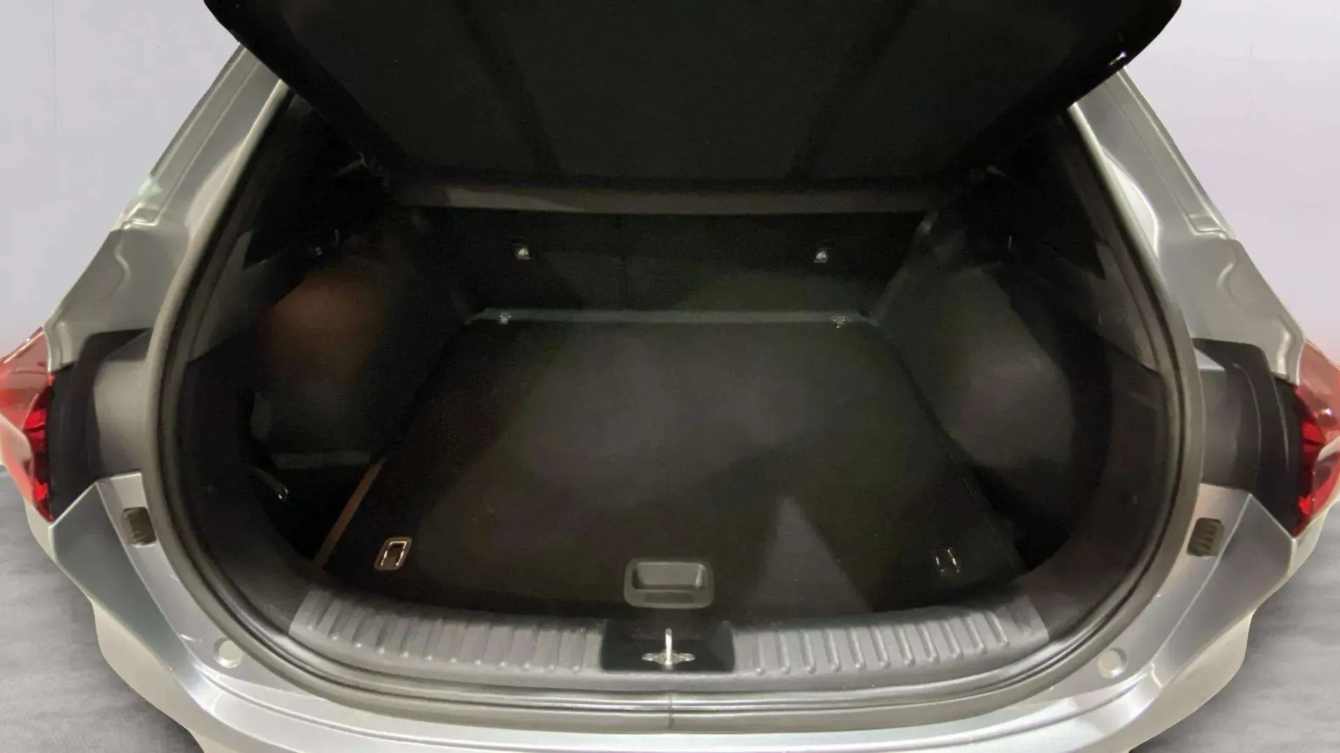 Kia XCeed 1.5 - foto 23