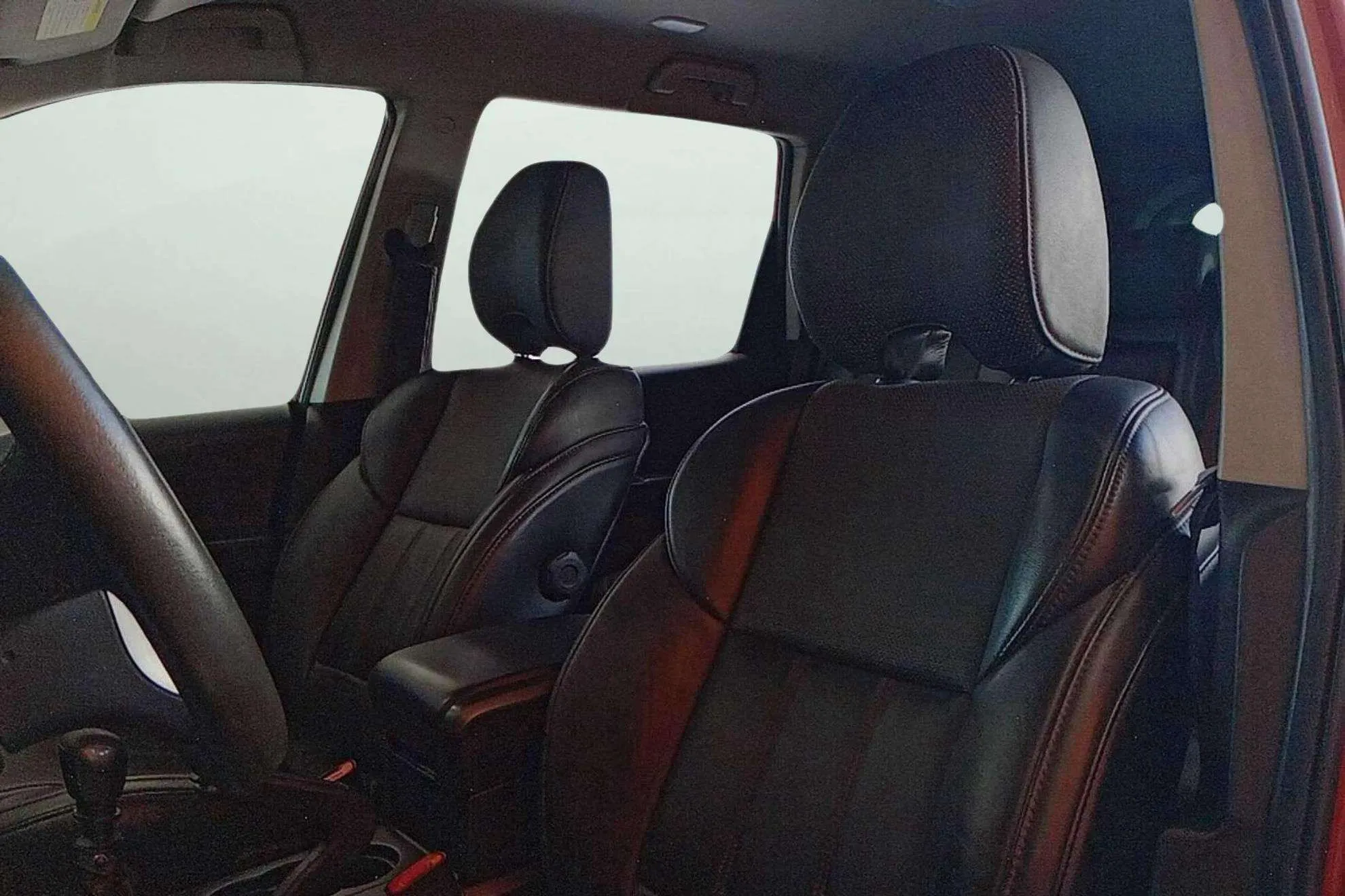 Mahindra XUV500 AWD (4X4) W8 7 plazas - foto 13