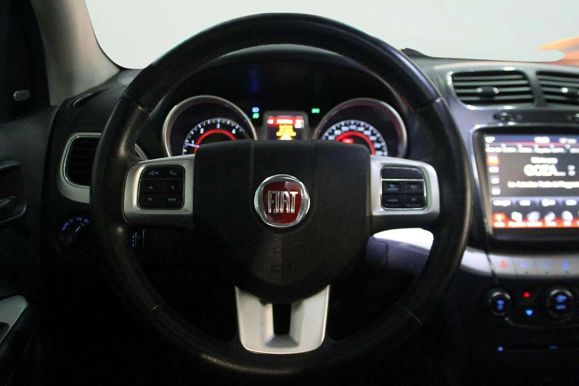 Fiat Freemont Black Code AWD 2.0 16v Diésel aut. - foto 12
