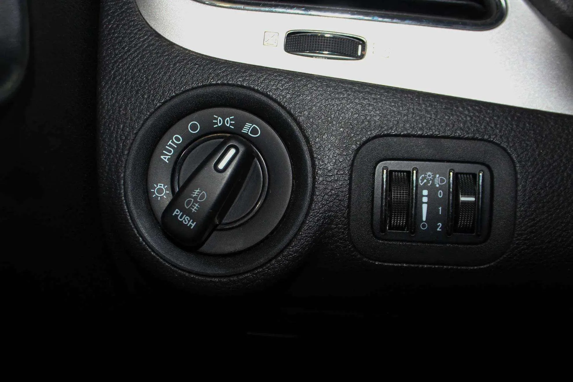 Fiat Freemont Black Code AWD 2.0 16v Diésel aut. - foto 18