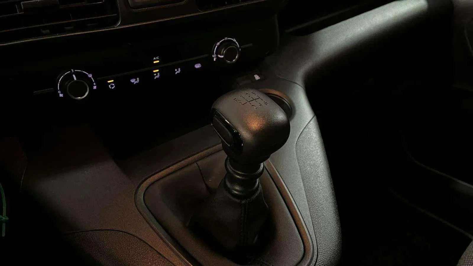 Citroën Berlingo Talla M BlueHDi 100 Plus - foto 13