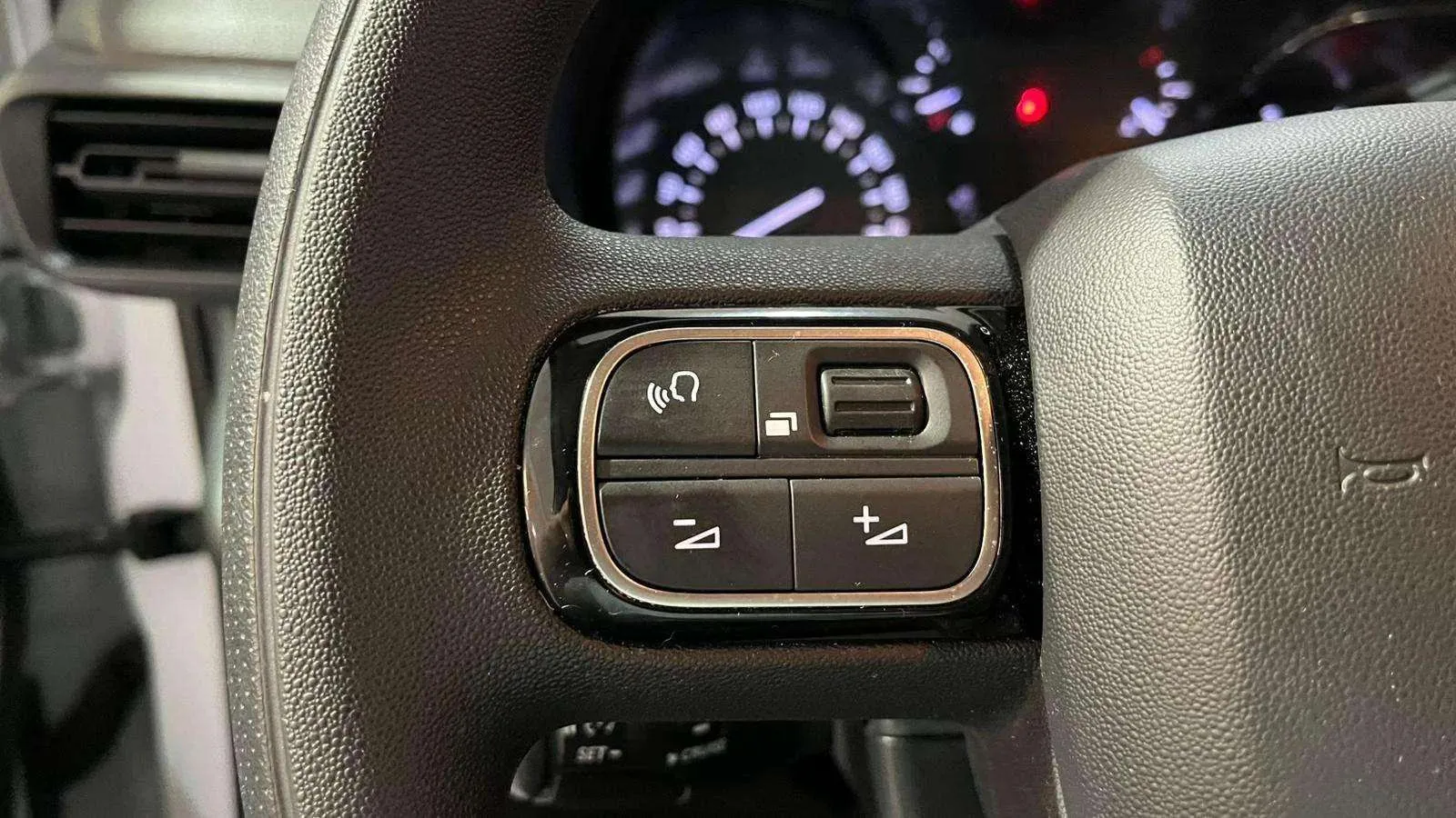 Citroën Berlingo Talla M BlueHDi 100 Plus - foto 10