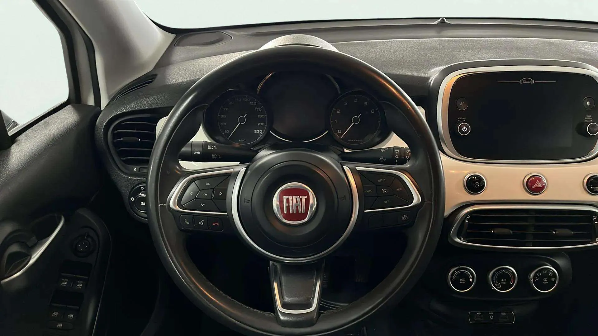 Fiat 500X City Cross 1.6 E-Torq 4x2 - foto 11