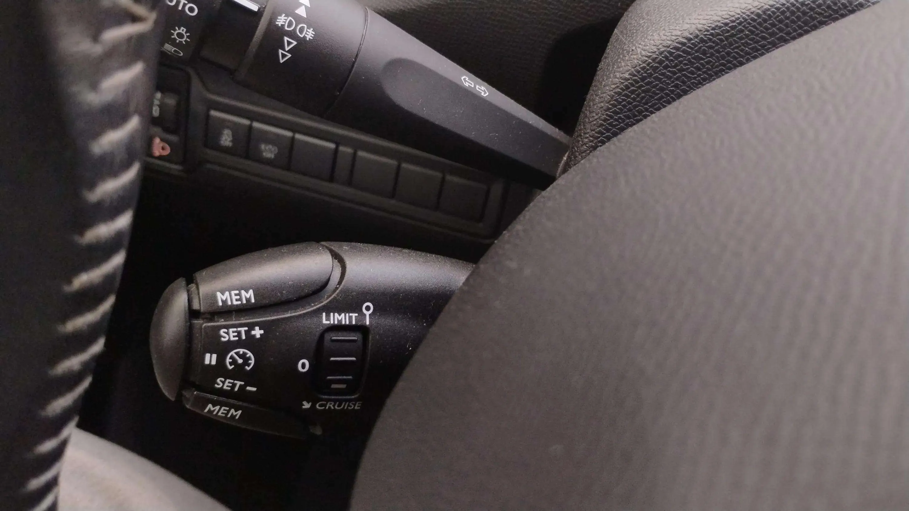 Peugeot 308 Style 1.2 PureTech 130 EAT6 - foto 17