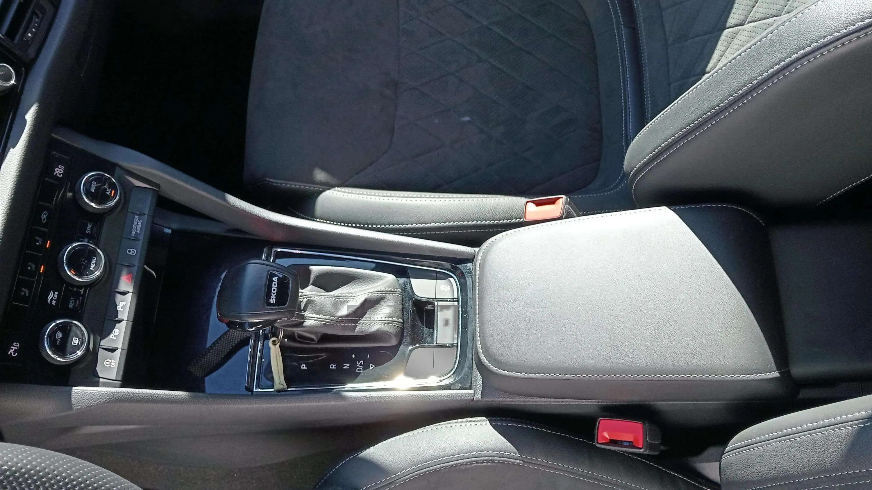 Škoda Kodiaq 1.5 TSI DSG 4x2 Sportline - foto 24