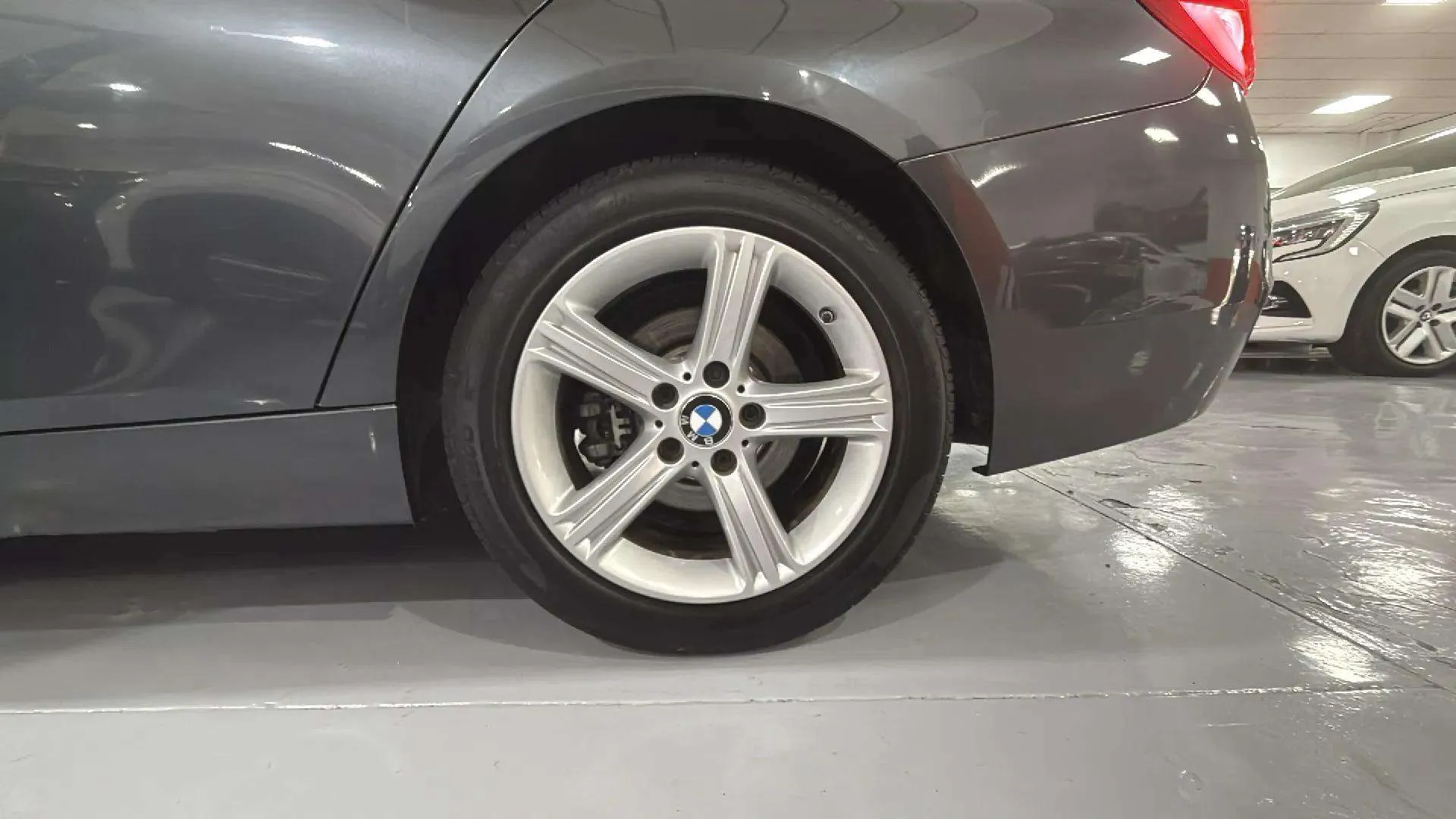 BMW Serie 3 320d Touring - foto 17