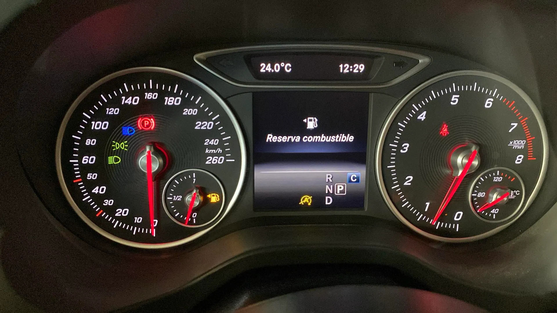 Mercedes-Benz Clase A A 180 - foto 14