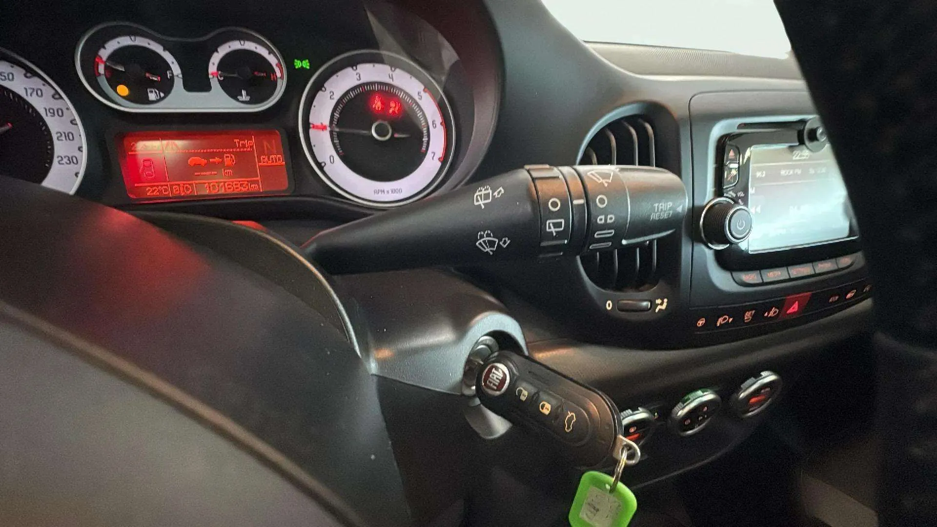 Fiat 500L 1.3 16v MultiJet II - foto 8