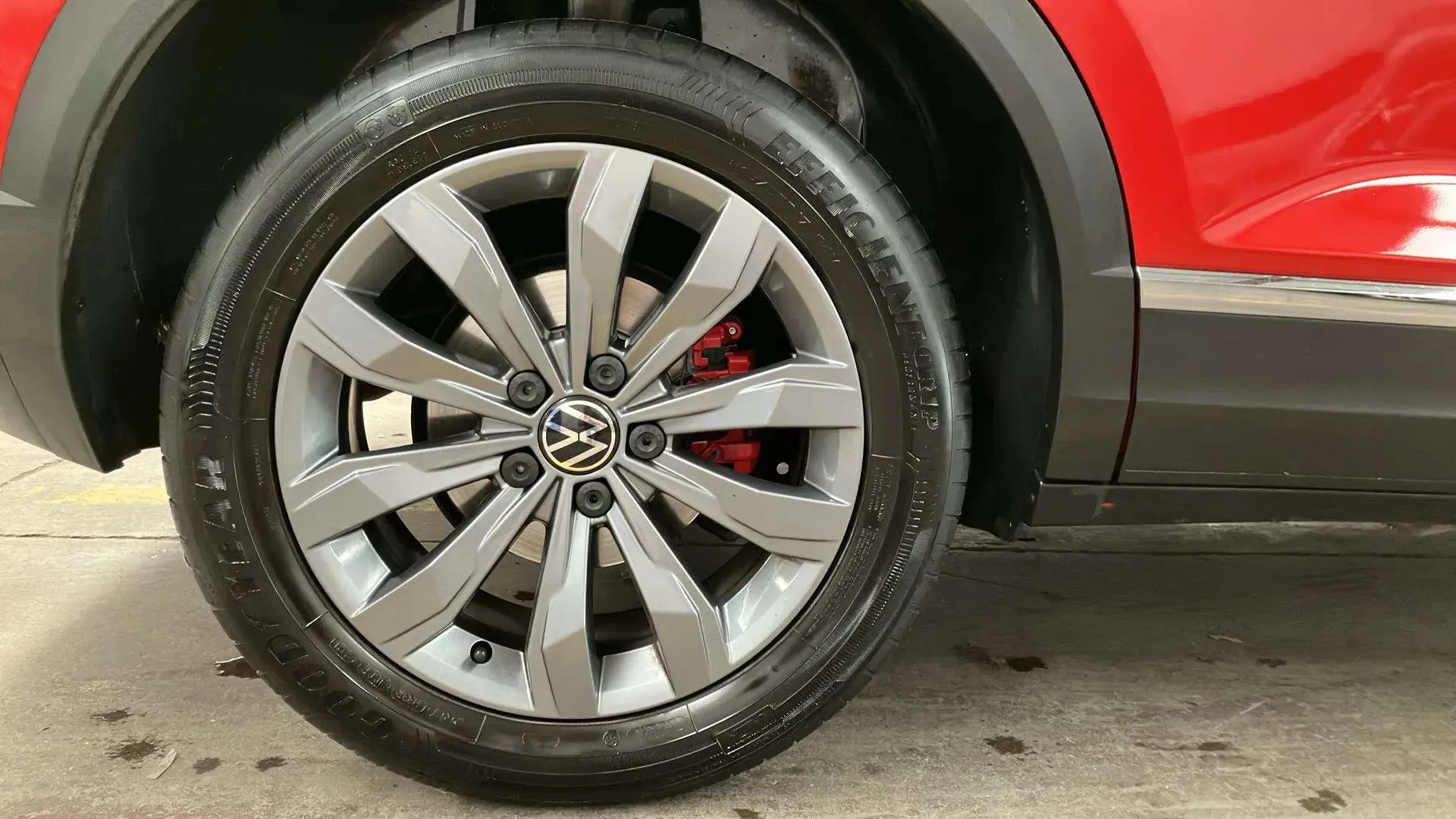 Volkswagen T-Roc Sport 2.0 TSI 4 Motion DSG - foto 22